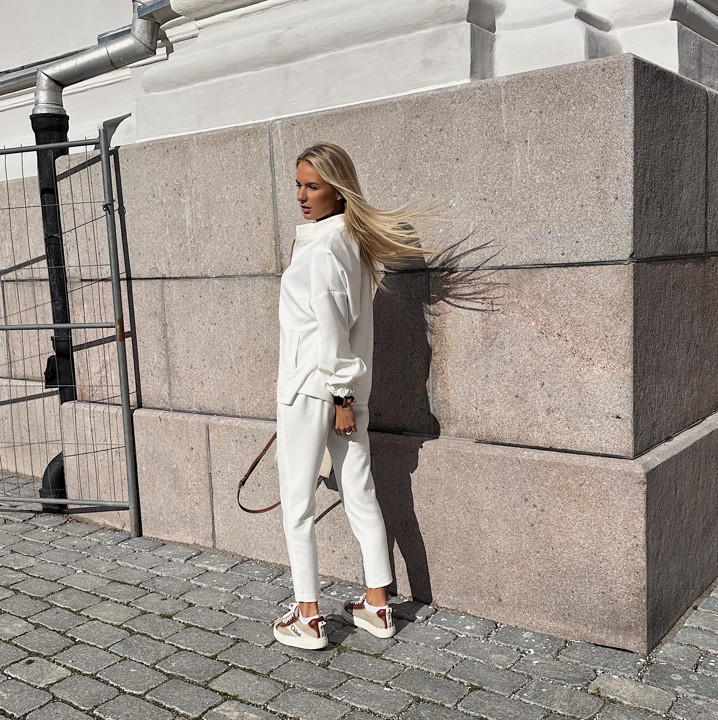Classic Minimal Off-White Suit