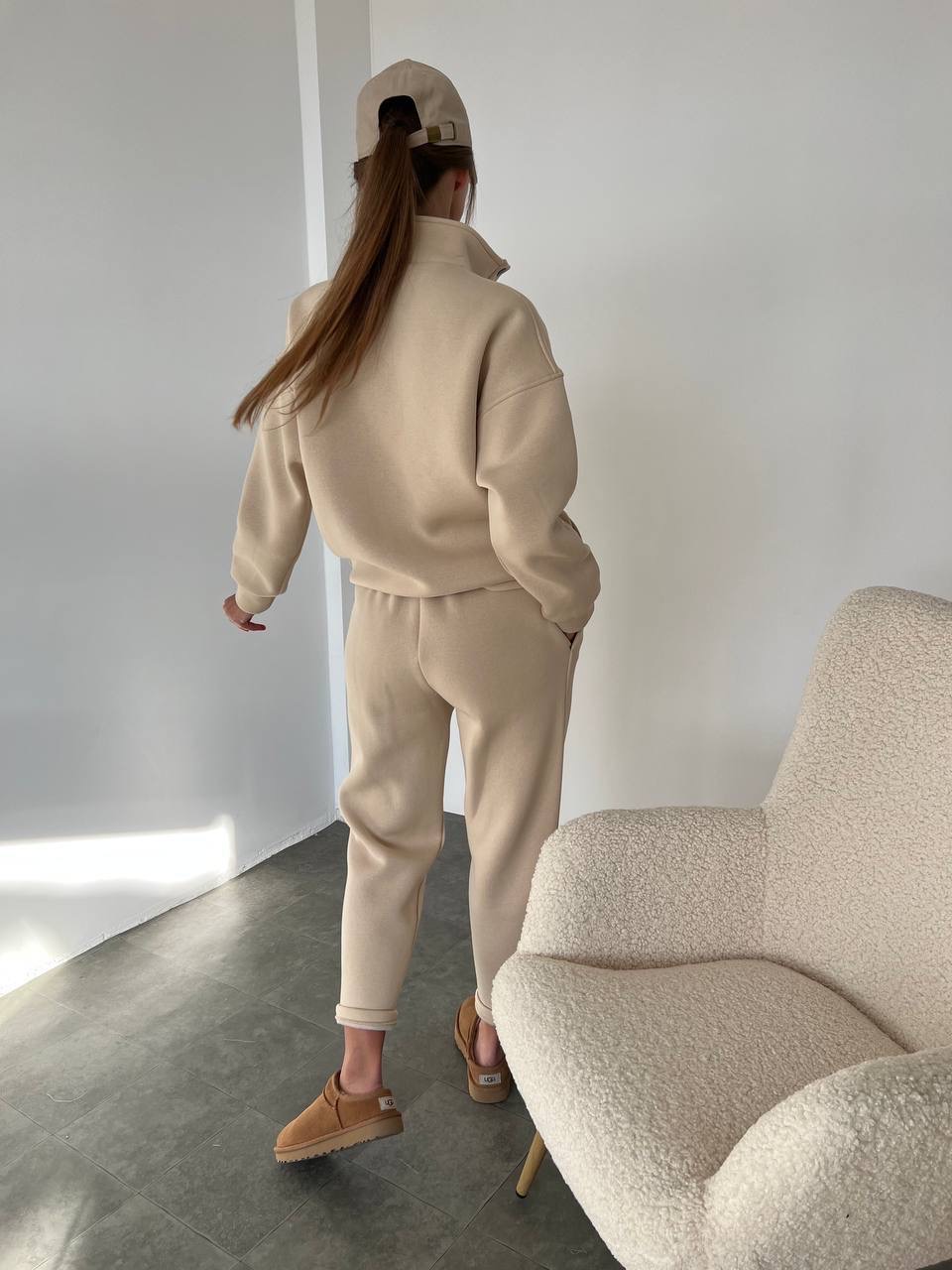 Smėlinis laisvalaikio kostiumas