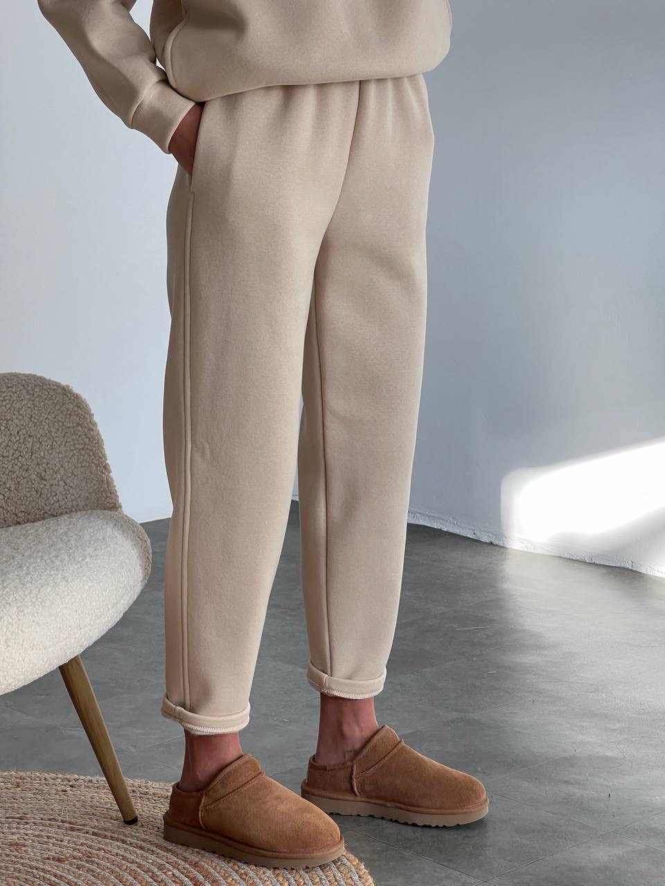 Smėlinis laisvalaikio kostiumas