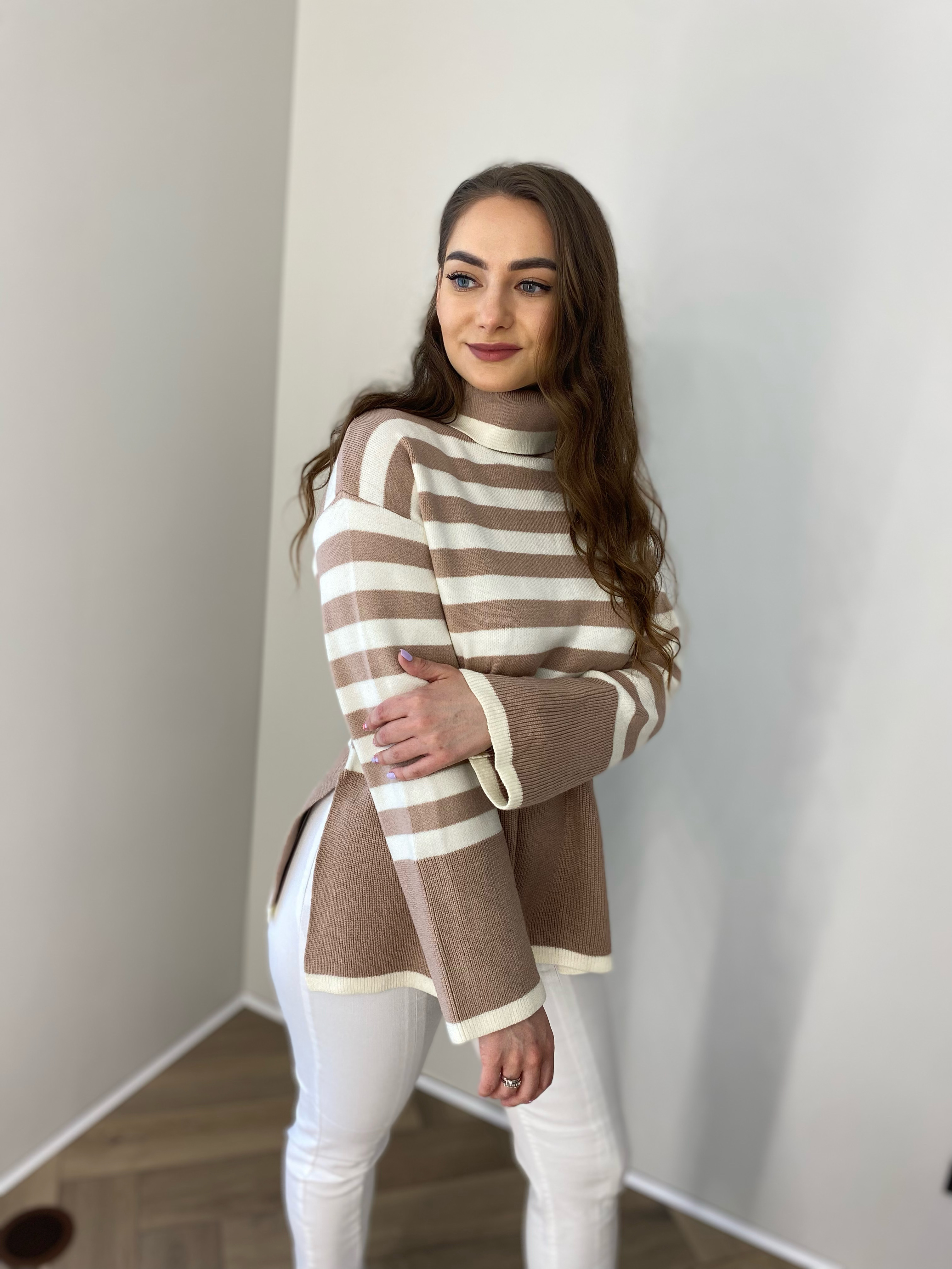 Megztinis aukštu kaklu