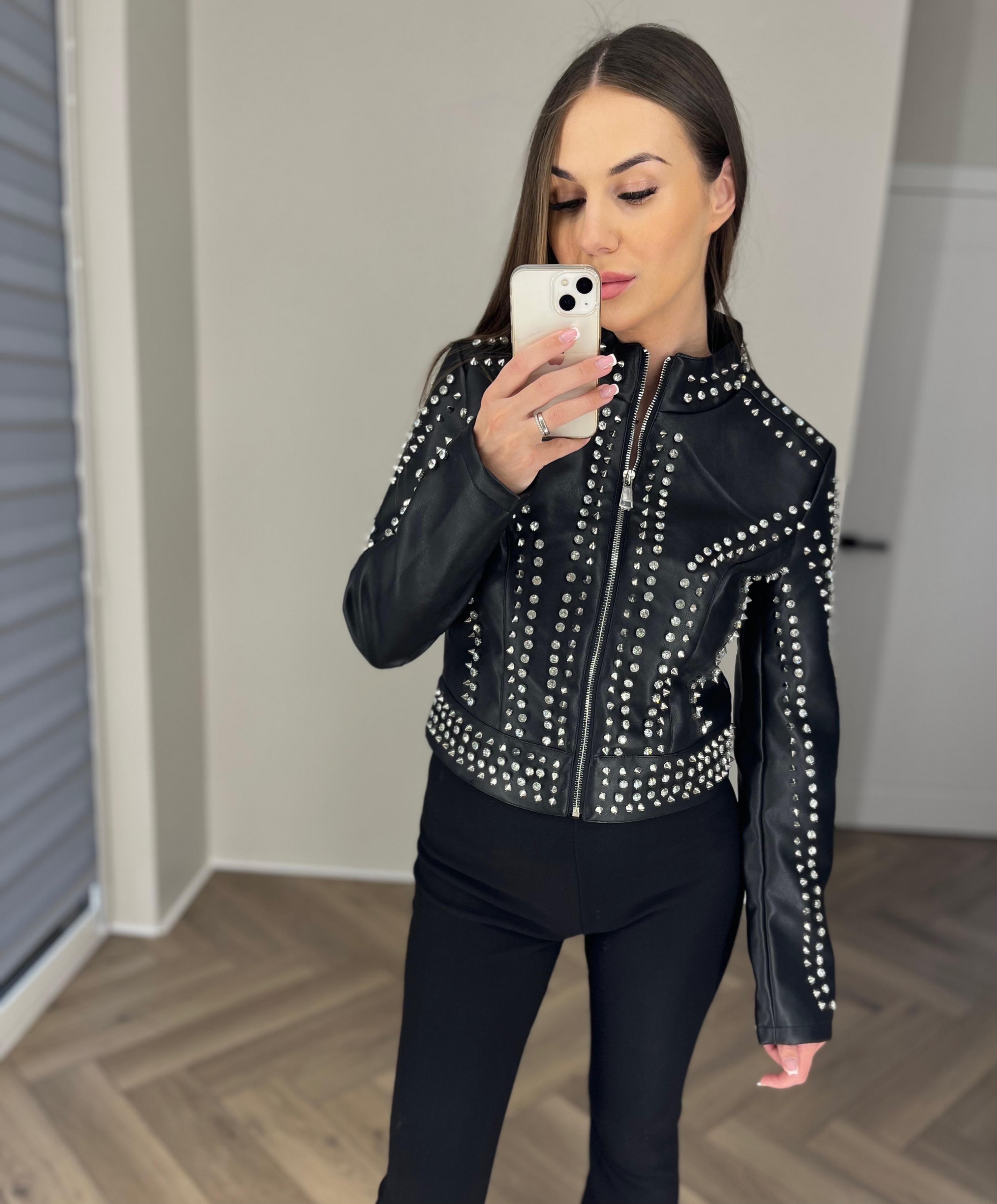 Eko odos striukė su kniedėmis