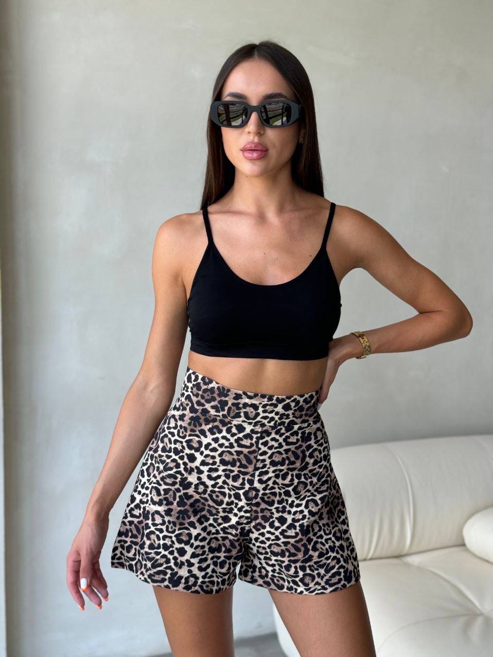 Leopardiniai šortai