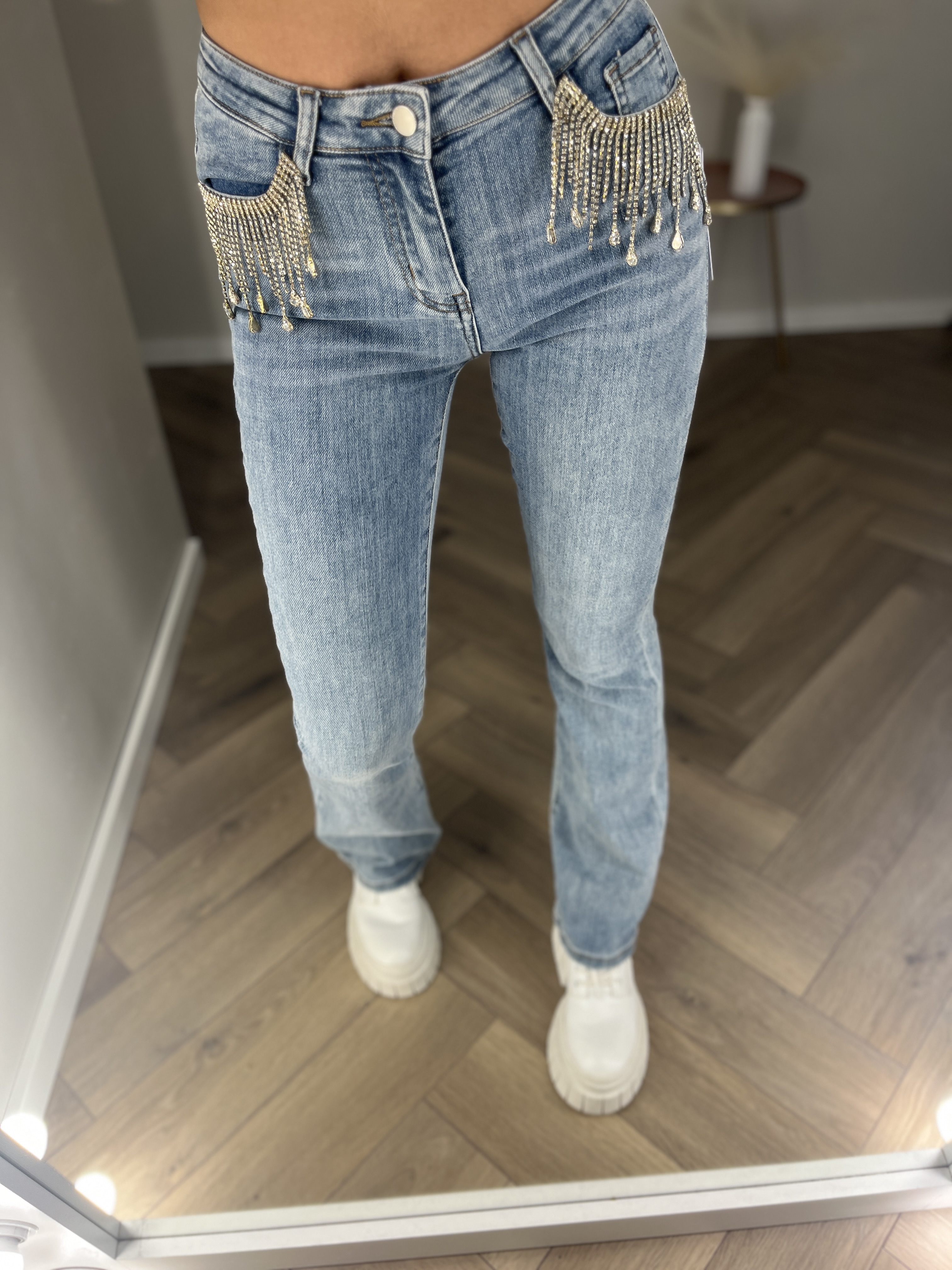 Džinsai su blizgučiais