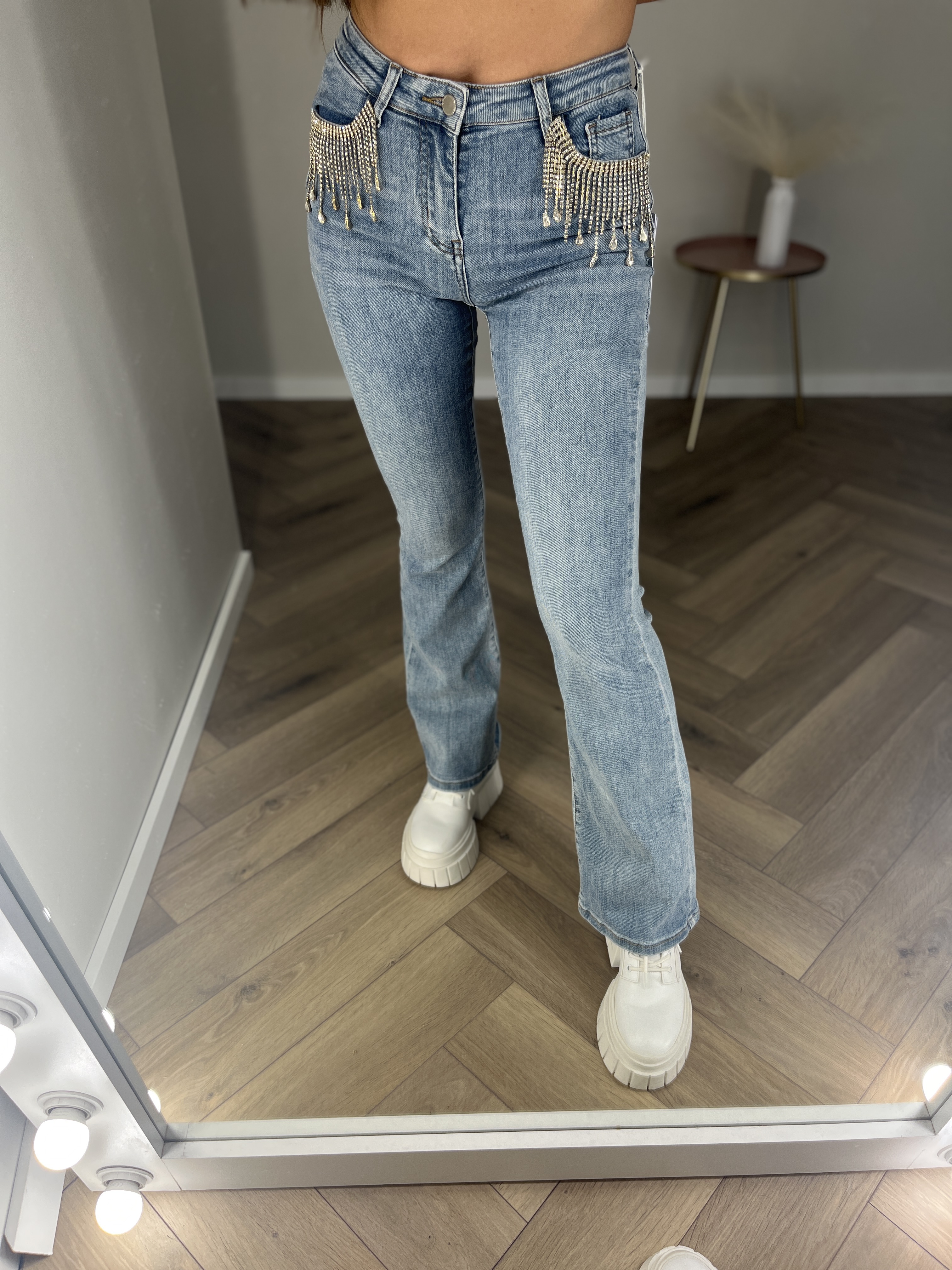 Džinsai su blizgučiais