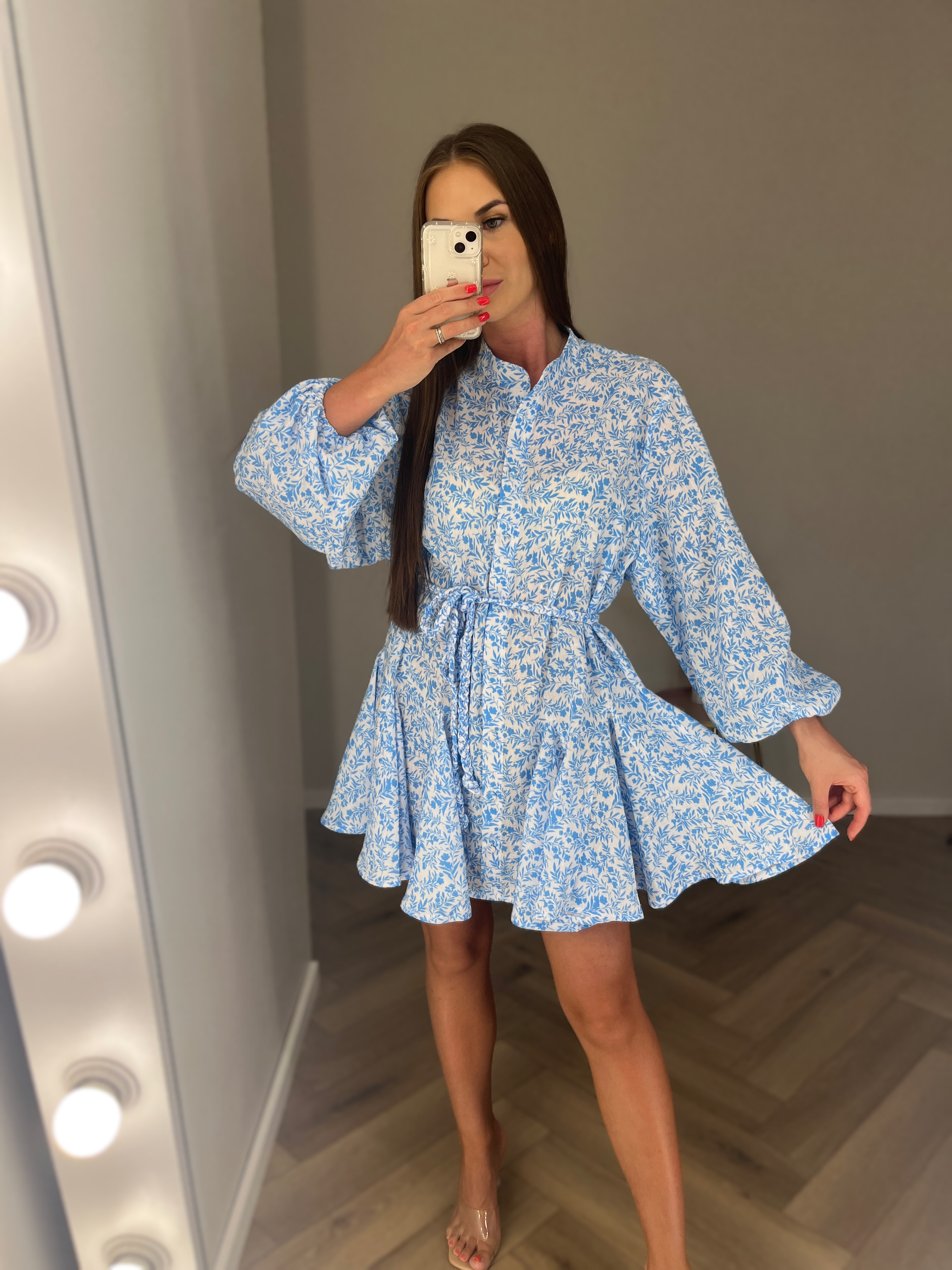 Lininė suknelė su dirželiu