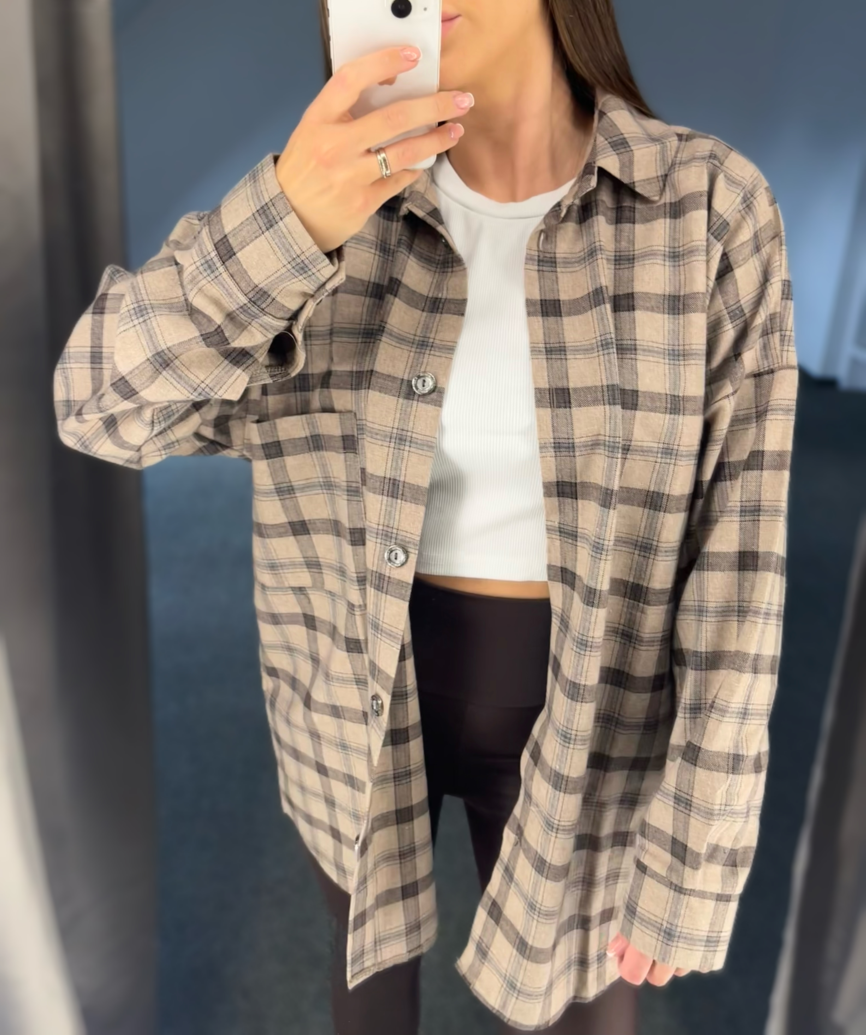 Šviesiai rudi marškiniai