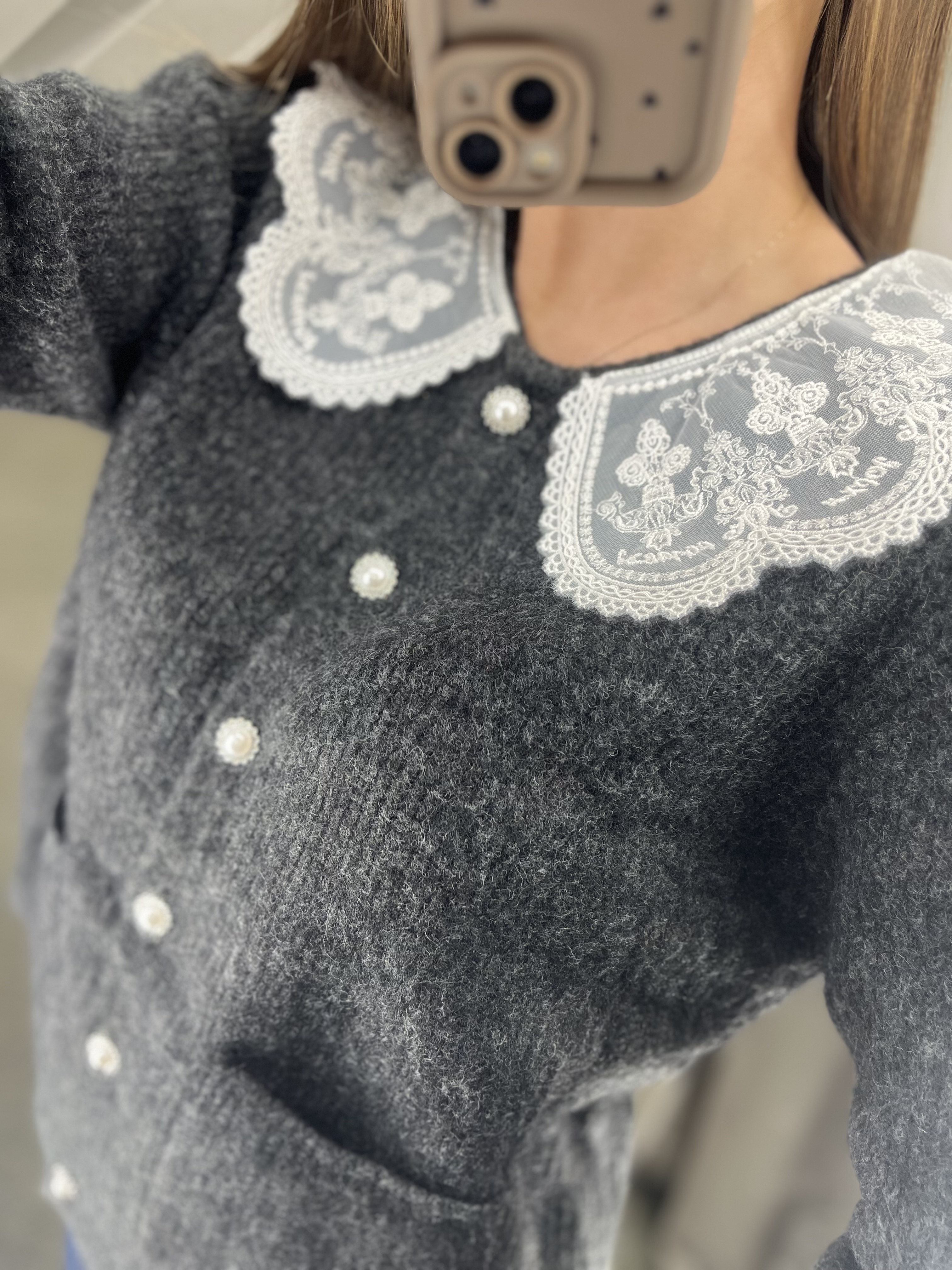 Megztinis su apykakle