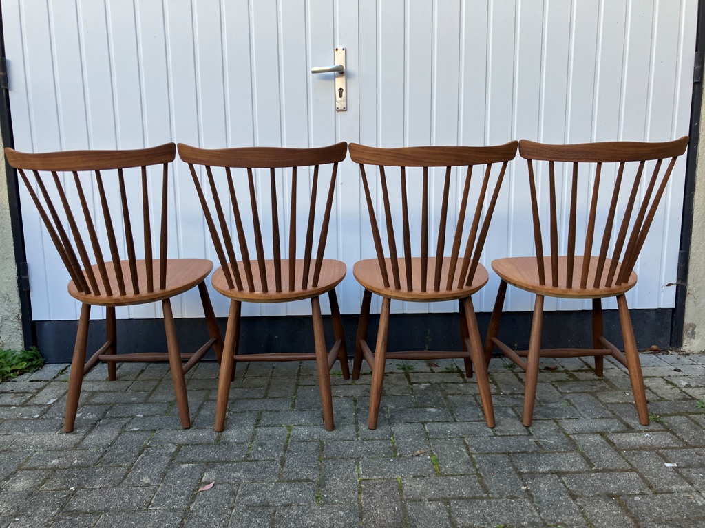 4 chaises NESTO en teck des années 60