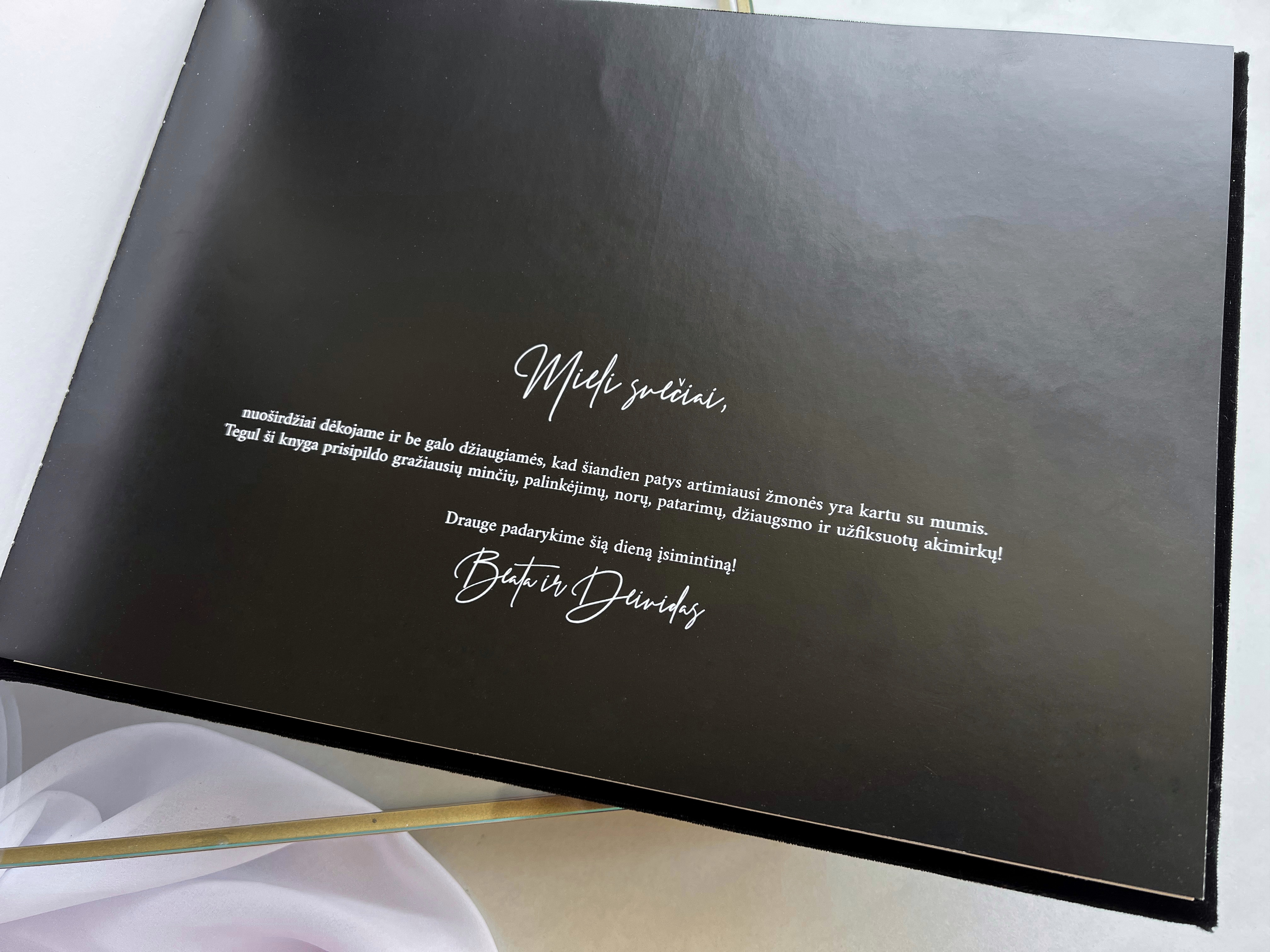 Palinkėjimų knyga "JUODI PUSLAPIAI" | 28x20cm