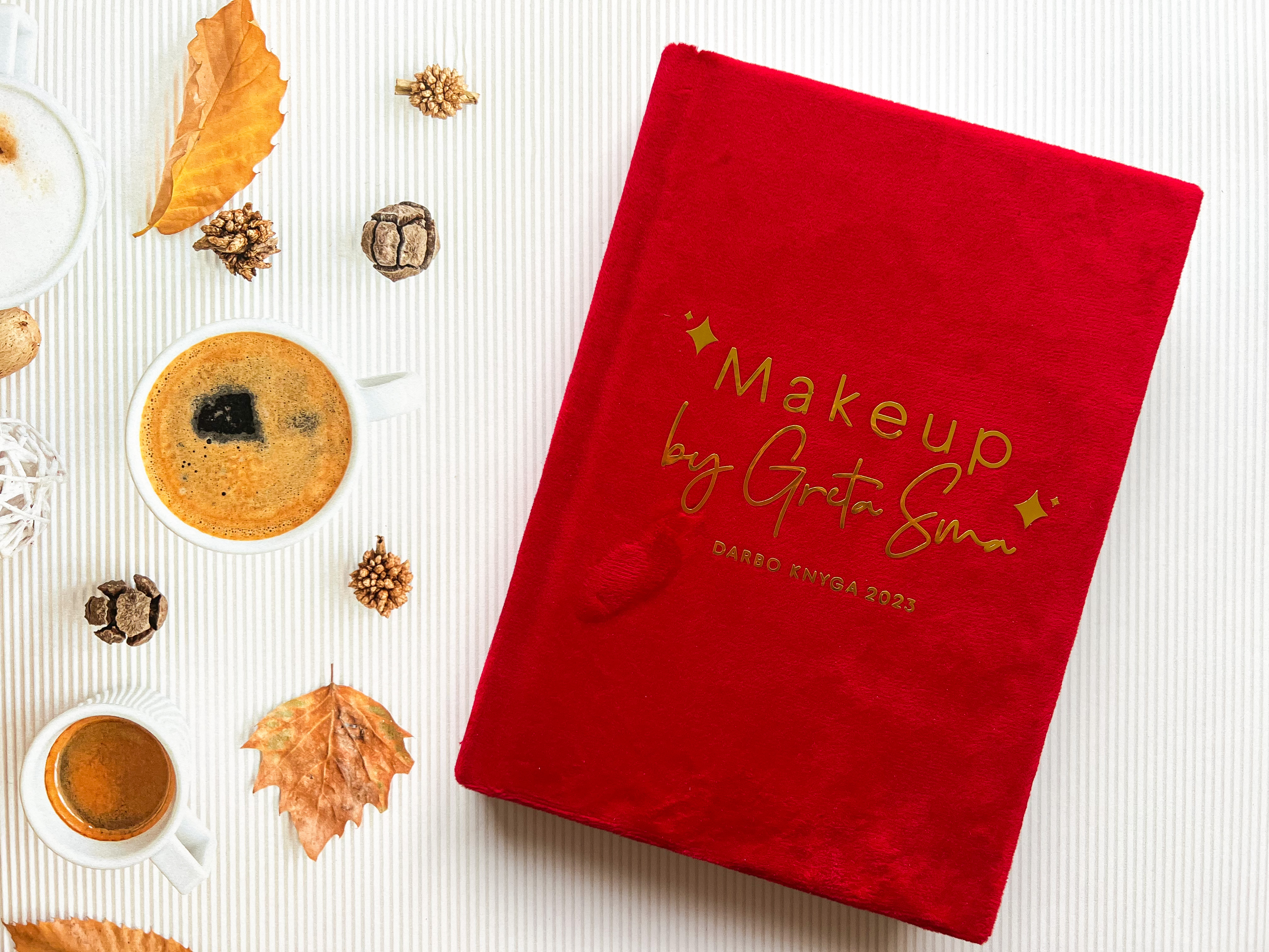 A5 darbo knyga su veliūriniu viršeliu ir Jūsų norimu užrašu