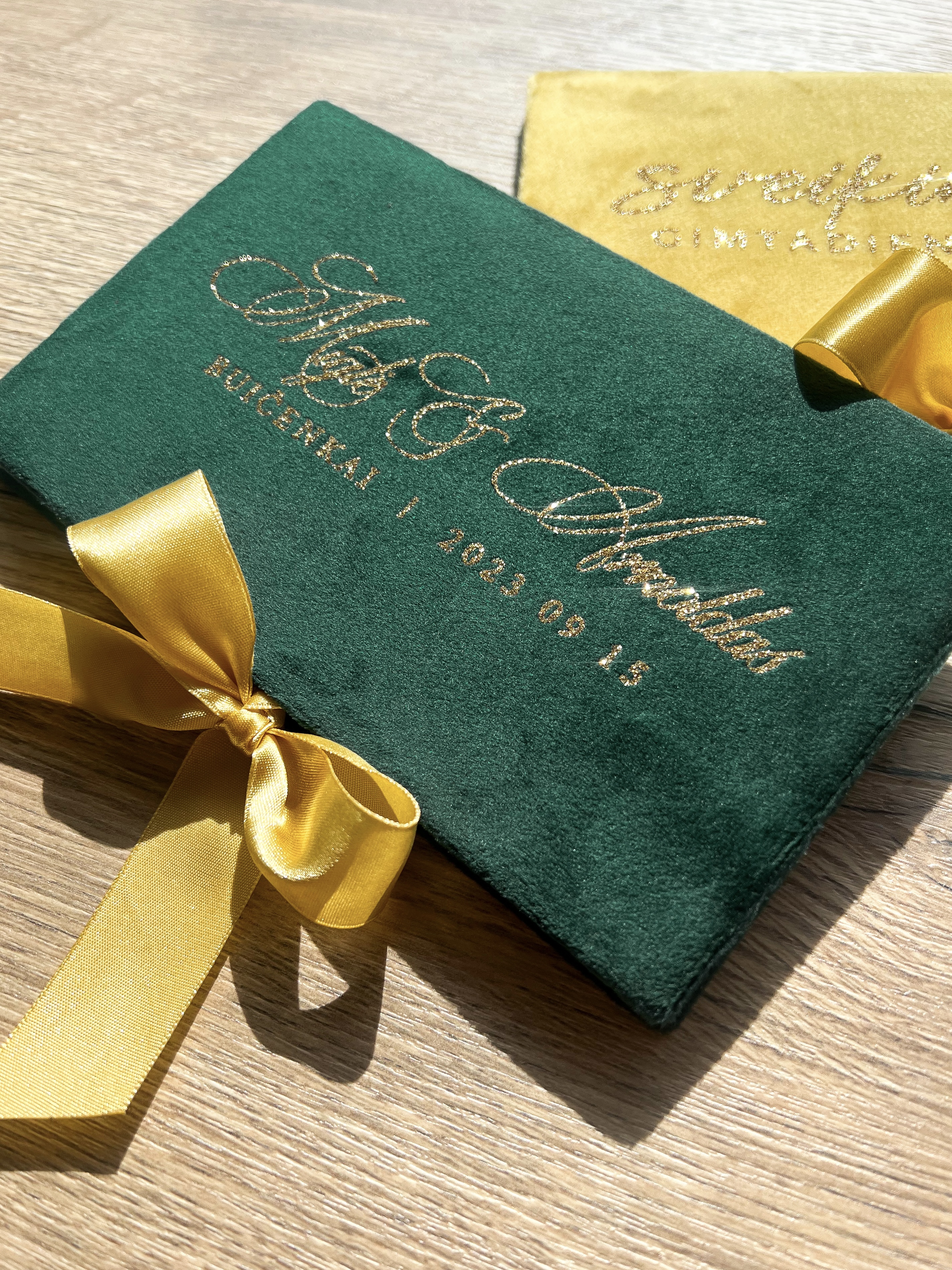 Vokelis su vardais ir/arba pavarde