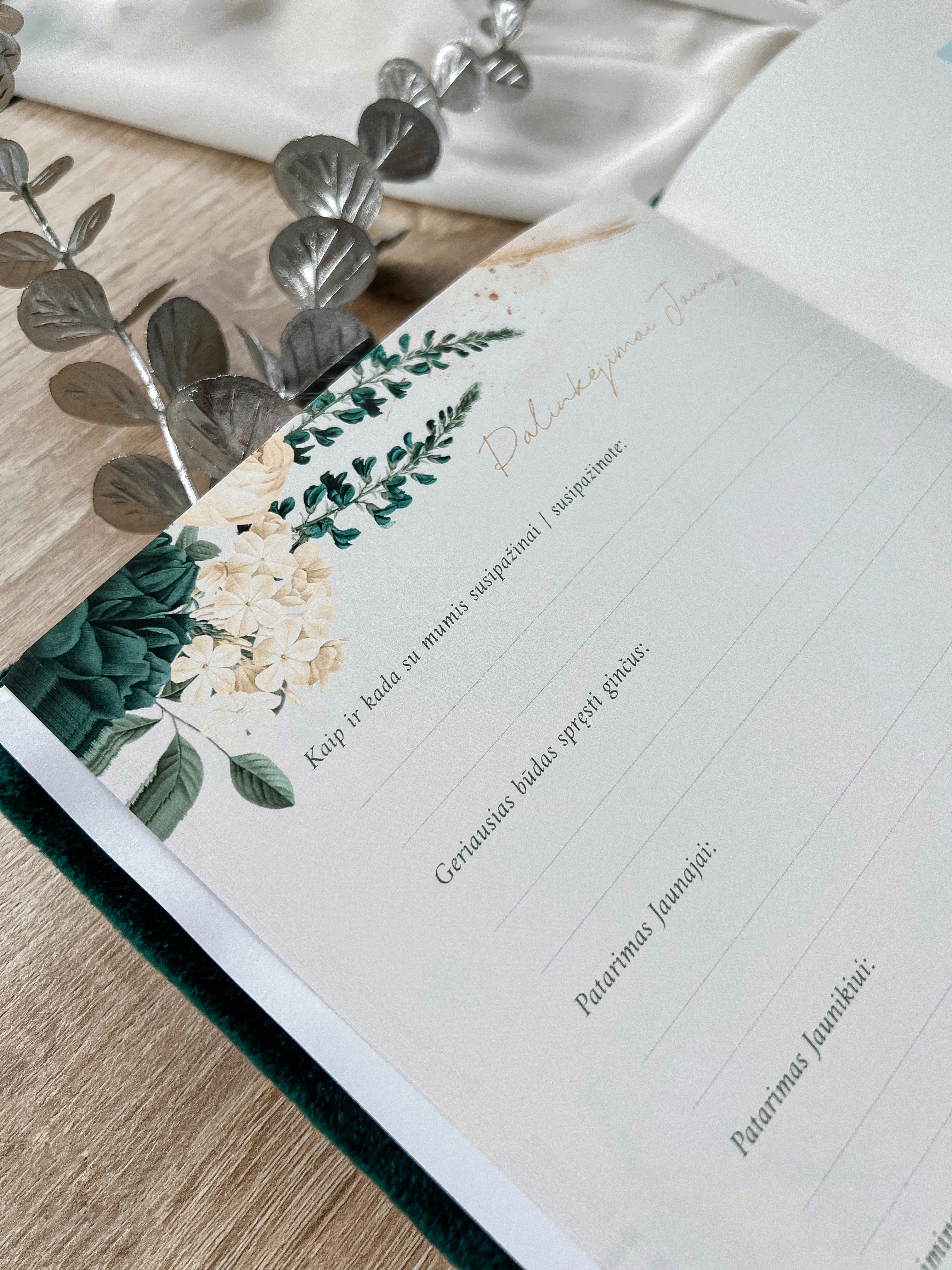 Palinkėjimų knyga "GREEN FLOWERS" | 20x20cm