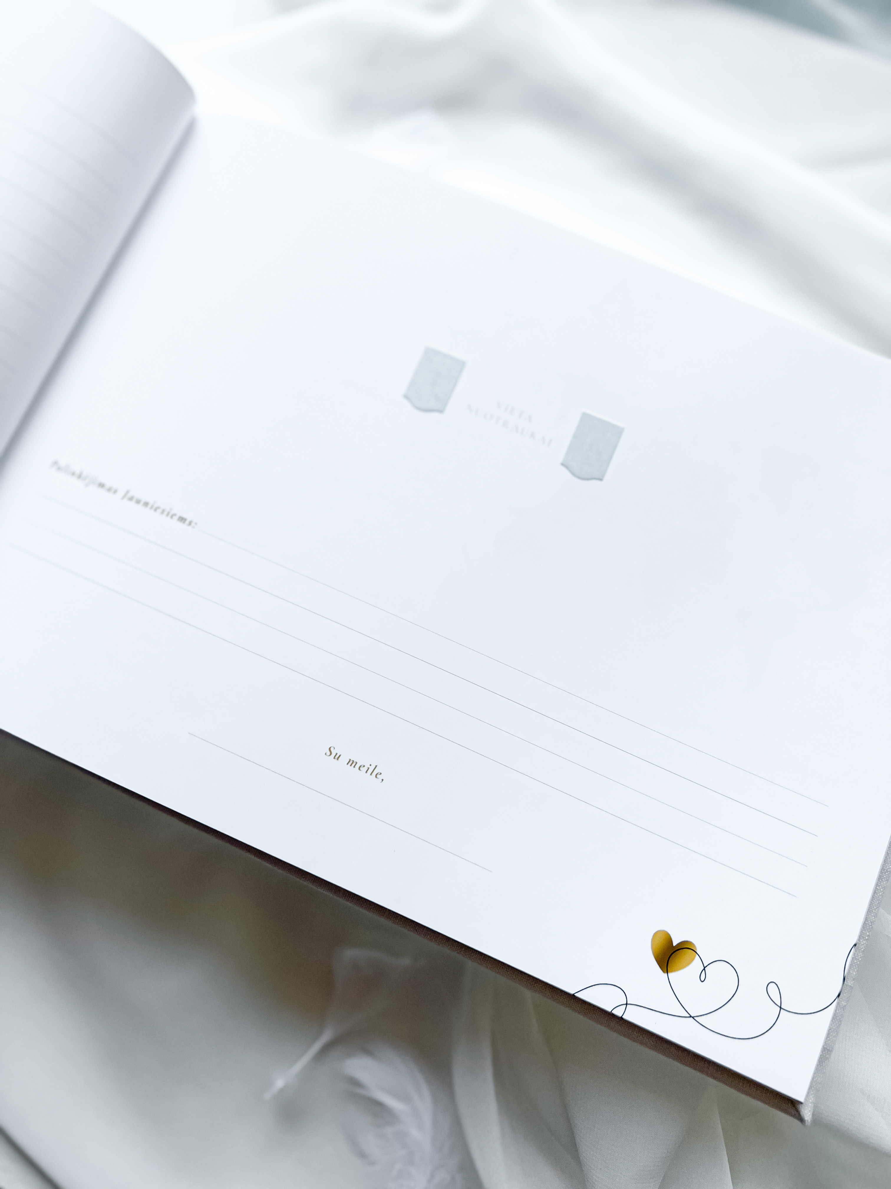 Palinkėjimų knyga "GOLD HEART" | 28x20cm