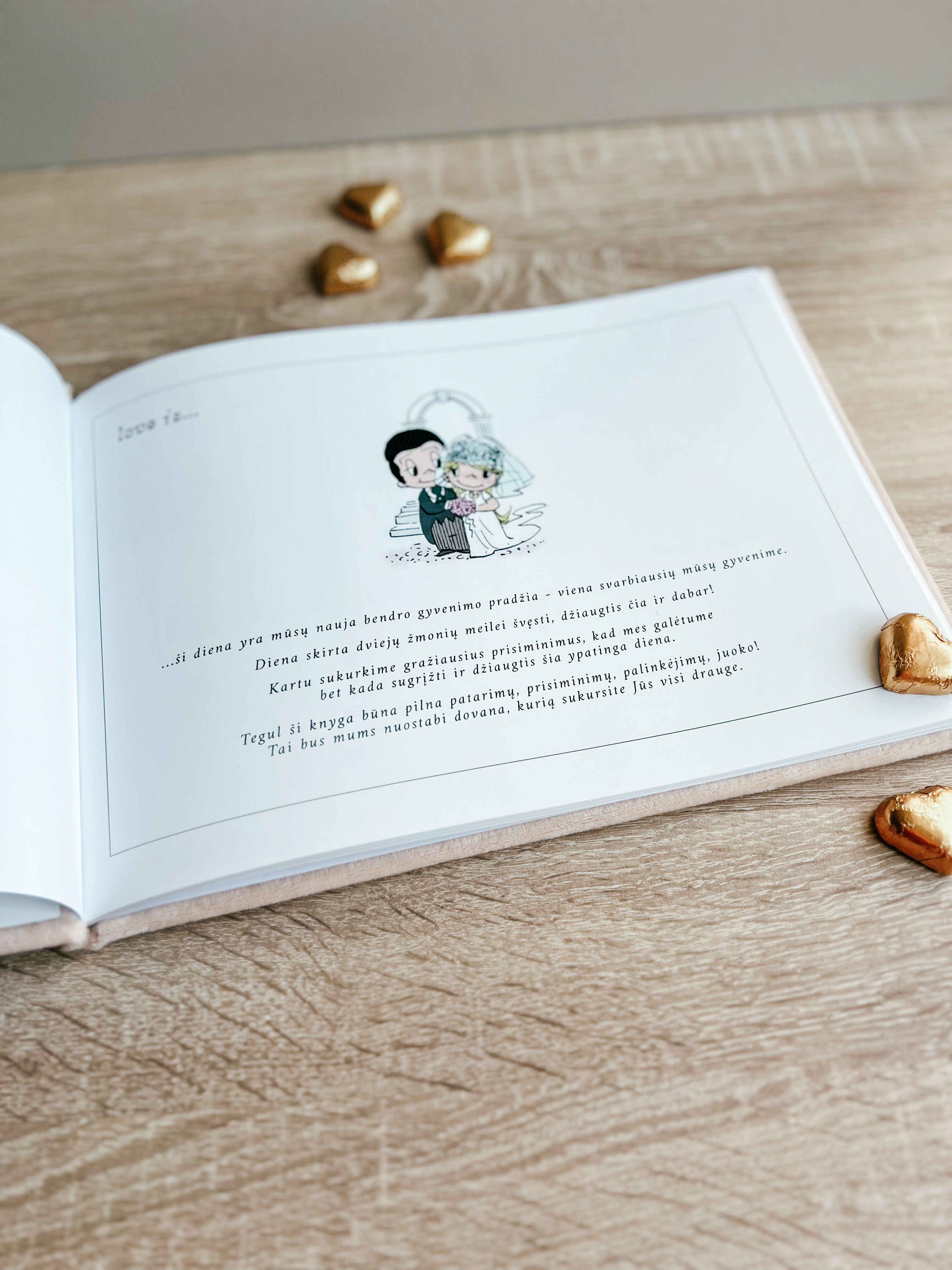 Palinkėjimų knyga "LOVE IS..." | 28x20cm