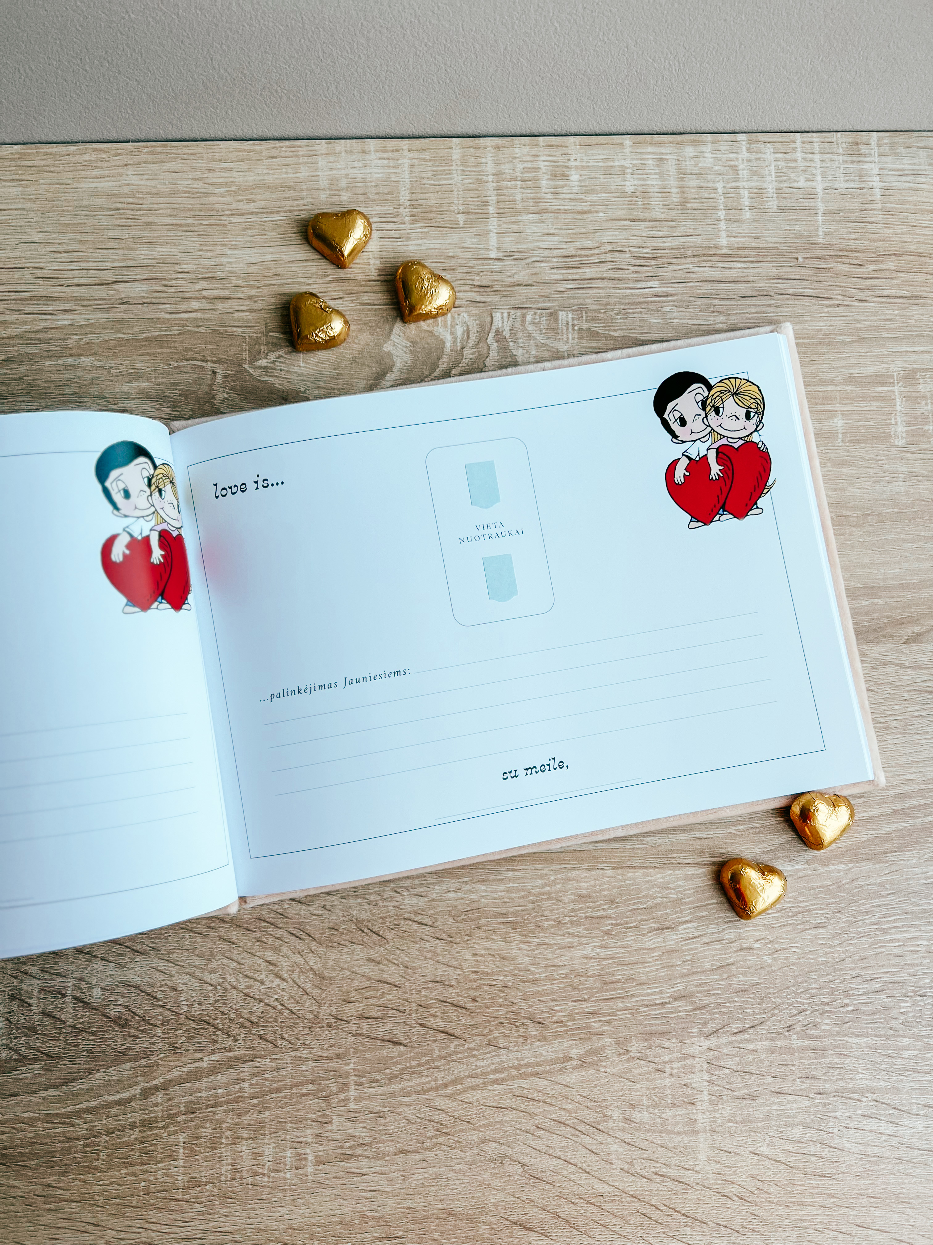 Palinkėjimų knyga "LOVE IS..." | 28x20cm