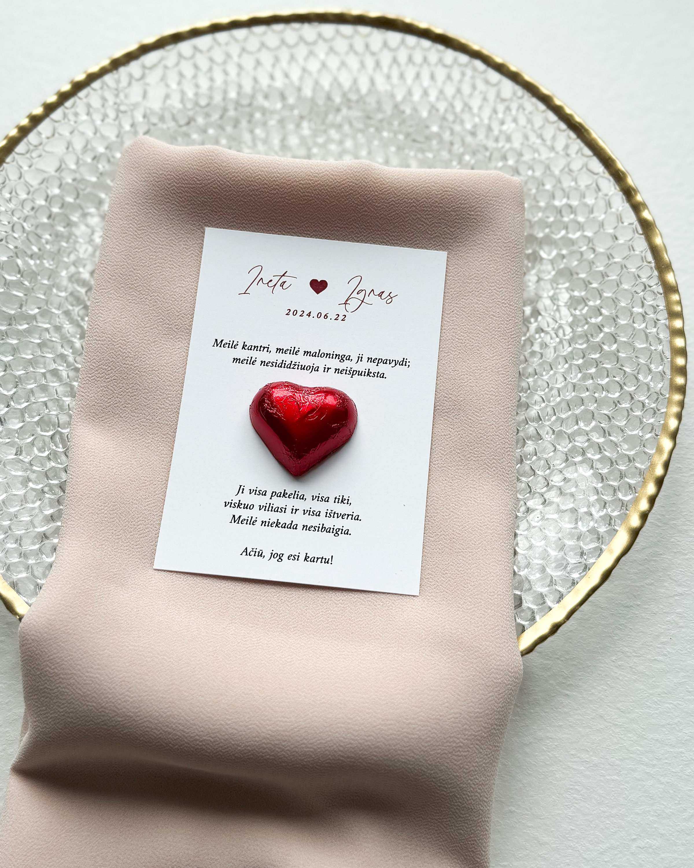 Kortelė su šokoladuku "HIMNAS MEILEI"