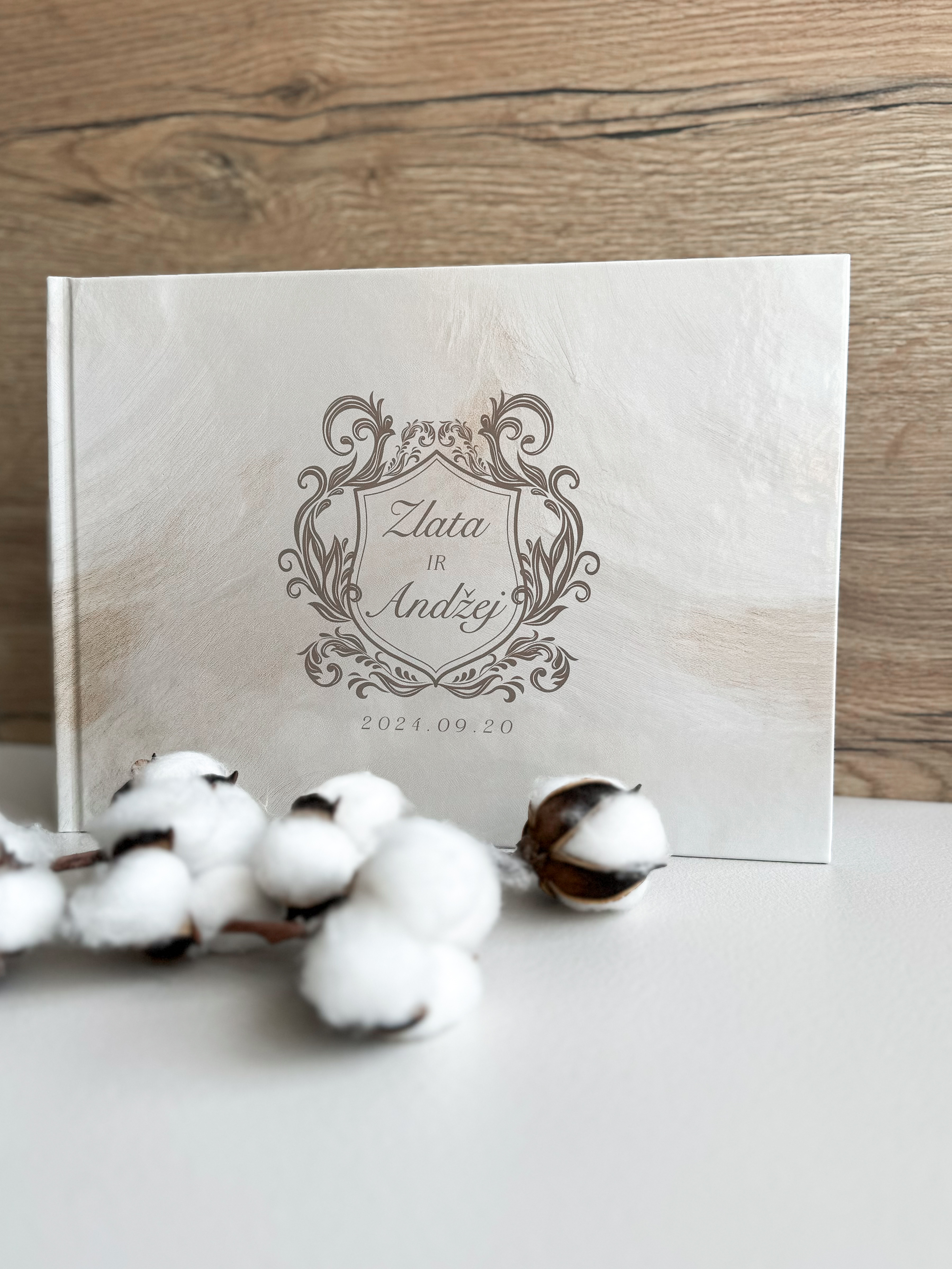 Palinkėjimų knyga "ROYAL" | 28x20cm