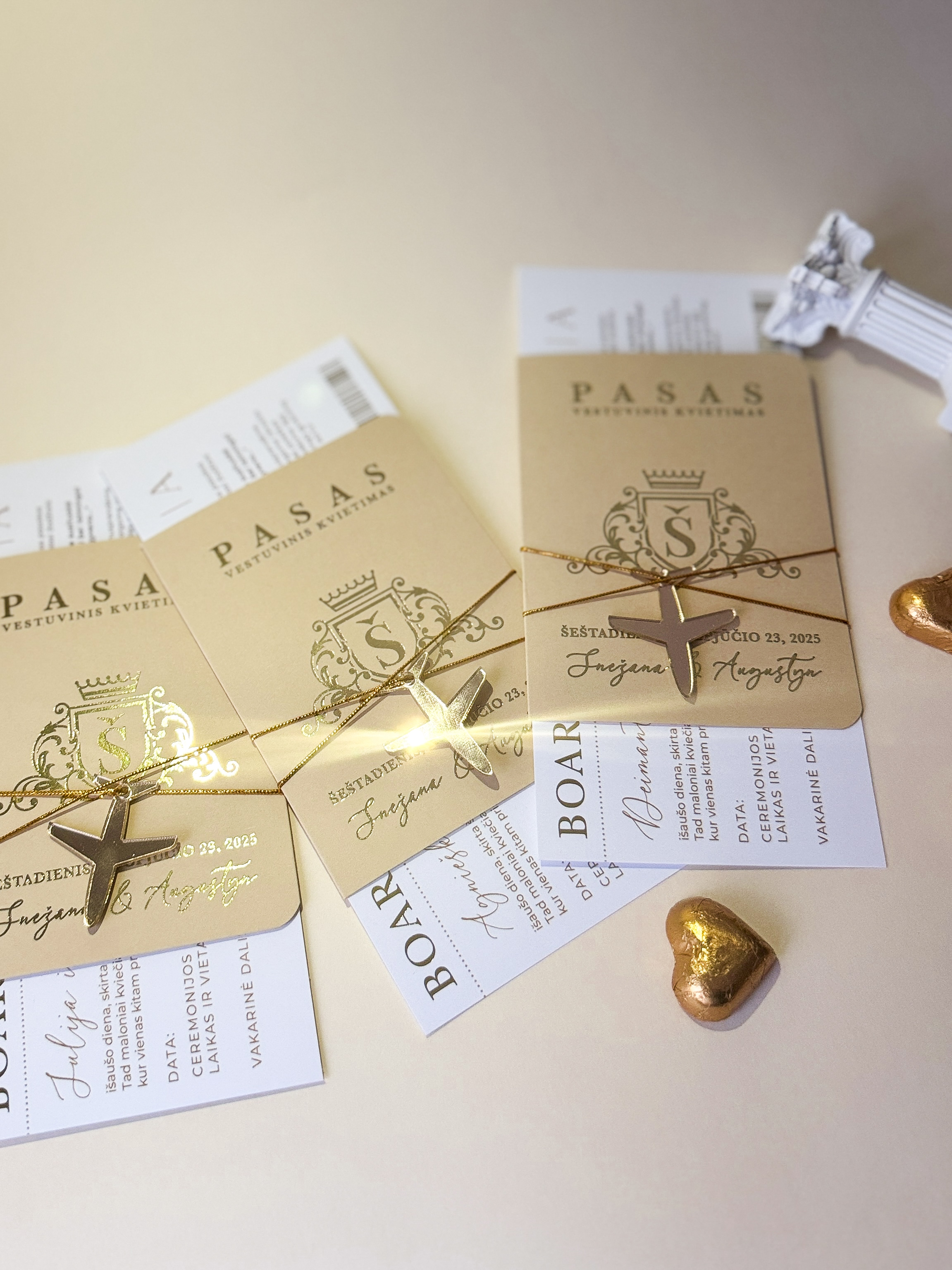 Kvietimas "FLY ME TO THE..."