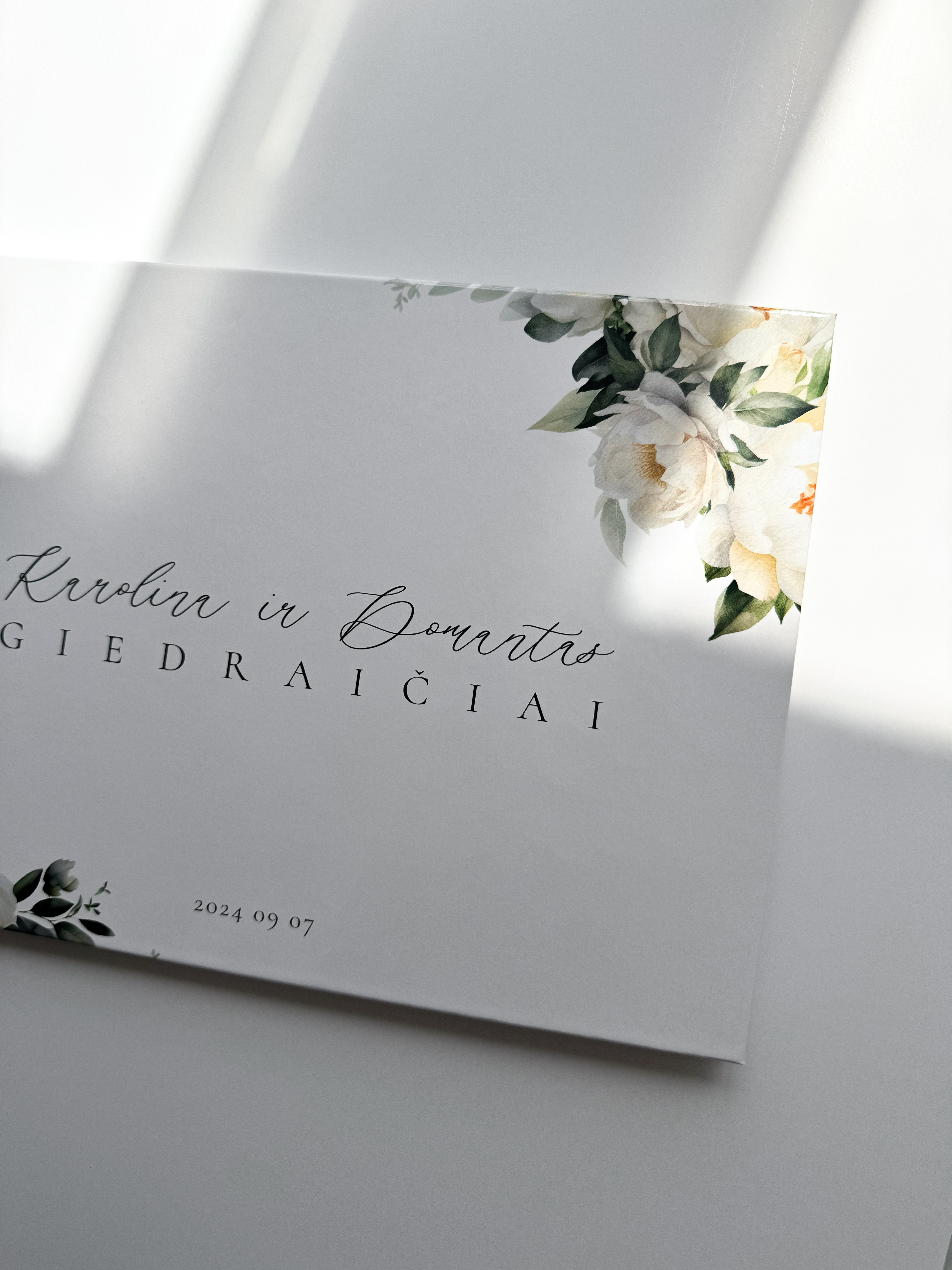Palinkėjimų knyga "WHITE PEONY" | 28x20cm