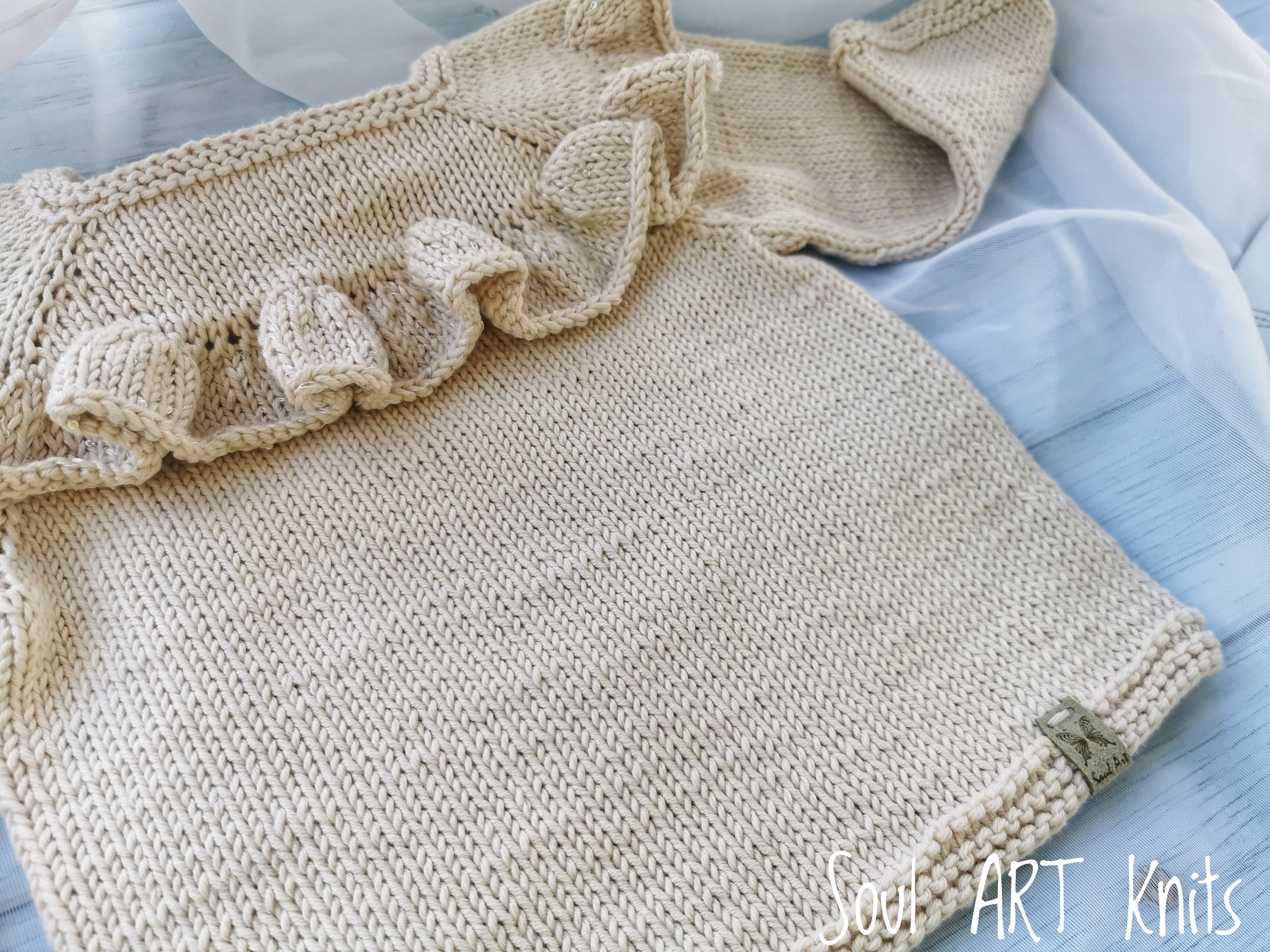 Megztuko ir kelnyčių derinys