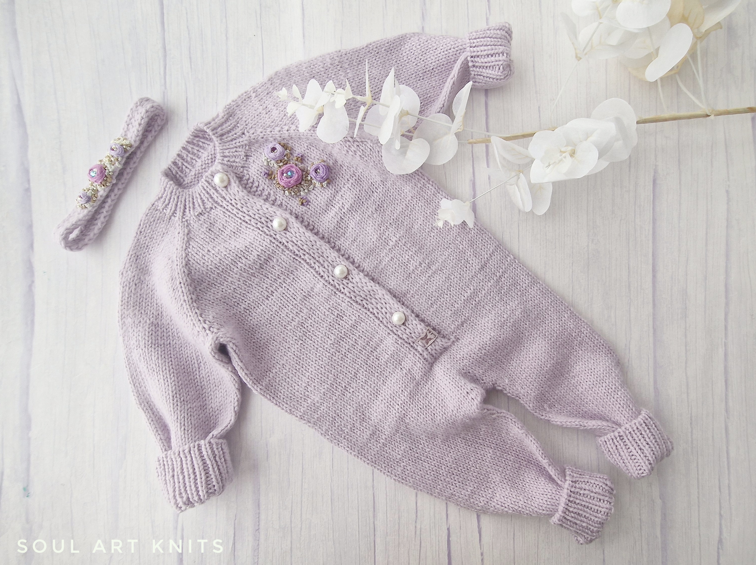 Merino vilnos kombonezonas su gėlėmis