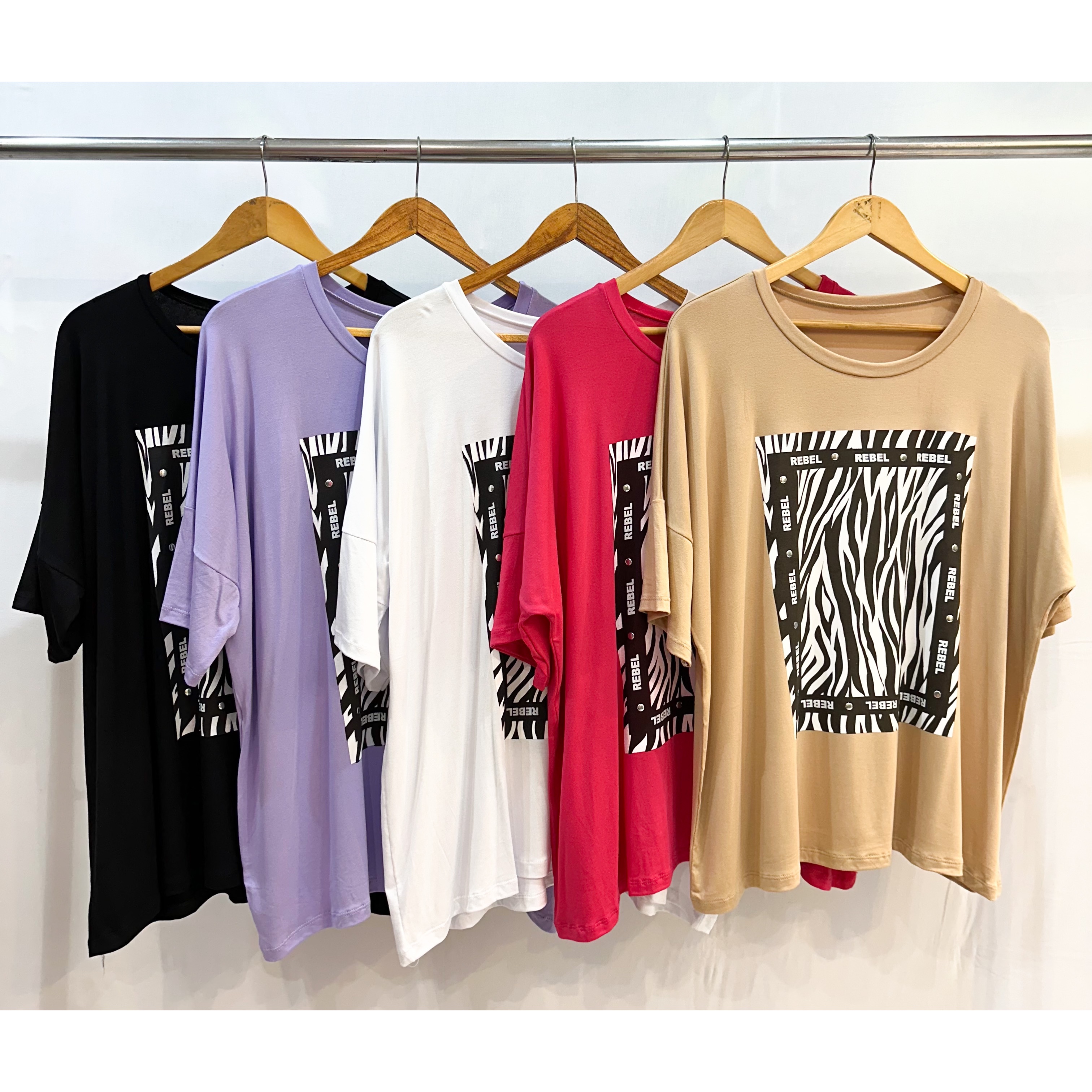 Remeron REBEL ANIMAL tachas