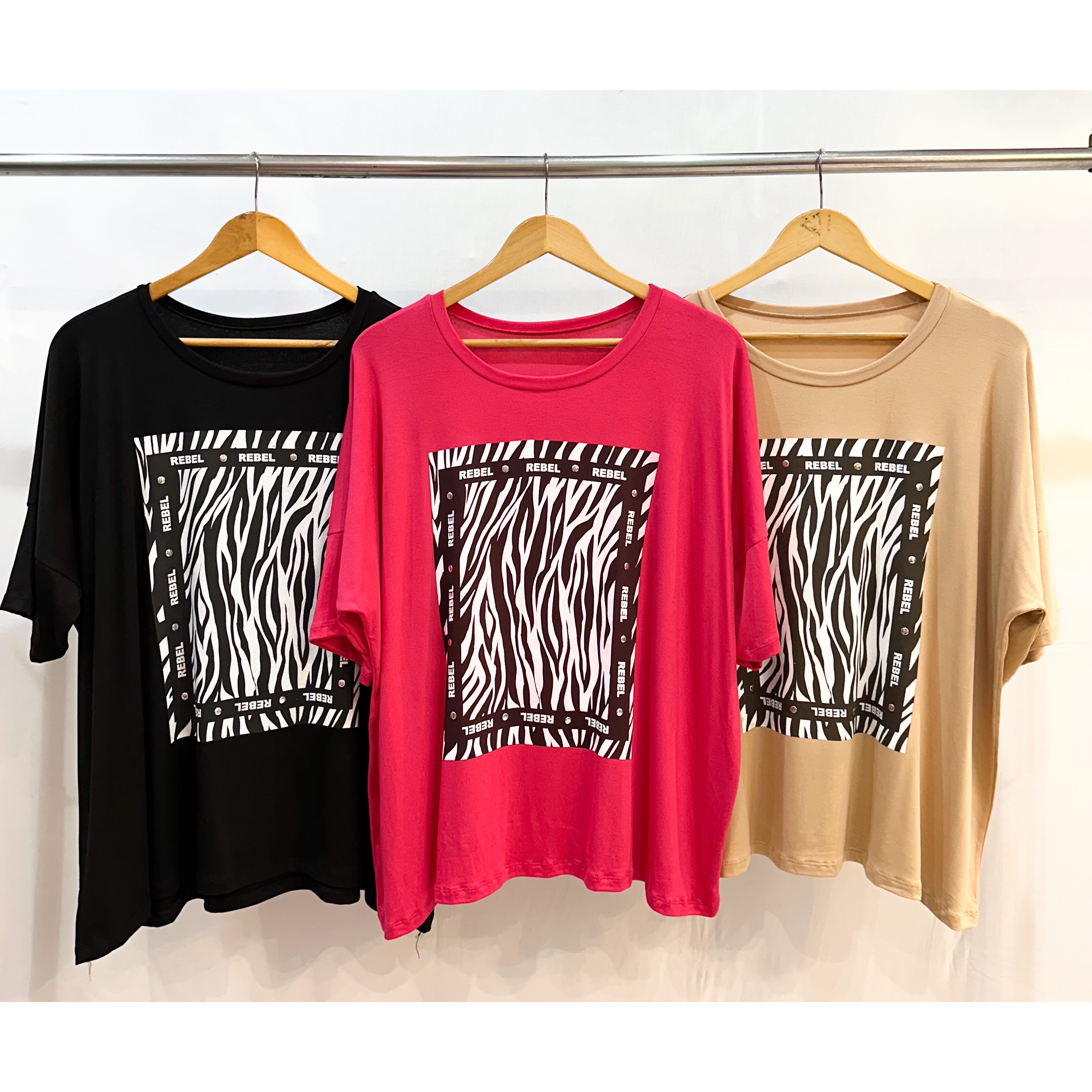 Remeron REBEL ANIMAL tachas