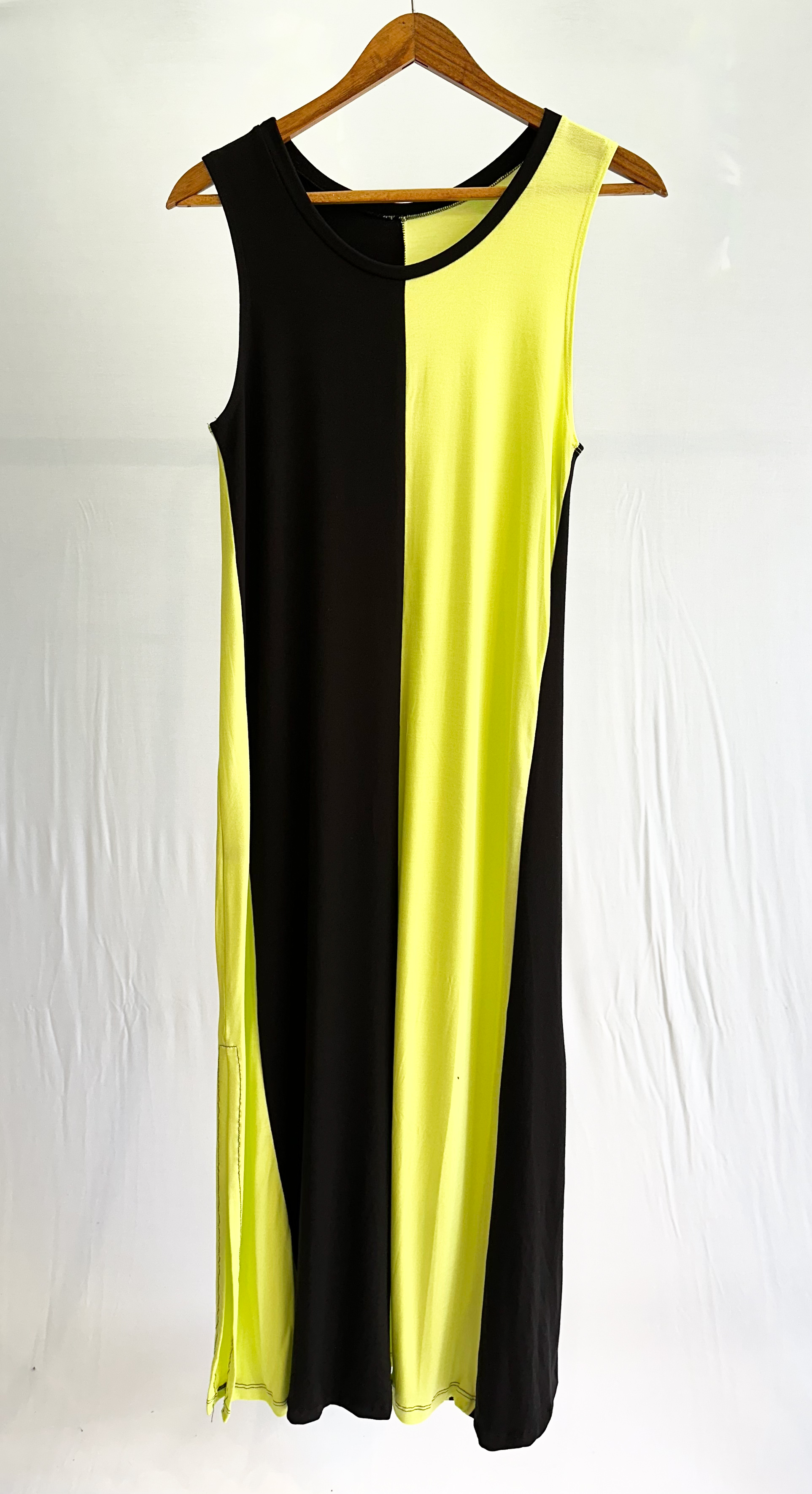 Vestido largo COMBI tajos costados