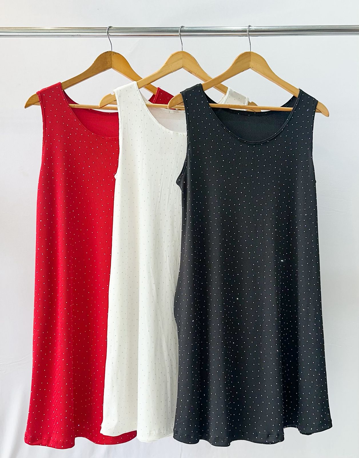 Vestido tachas strass RENÉE