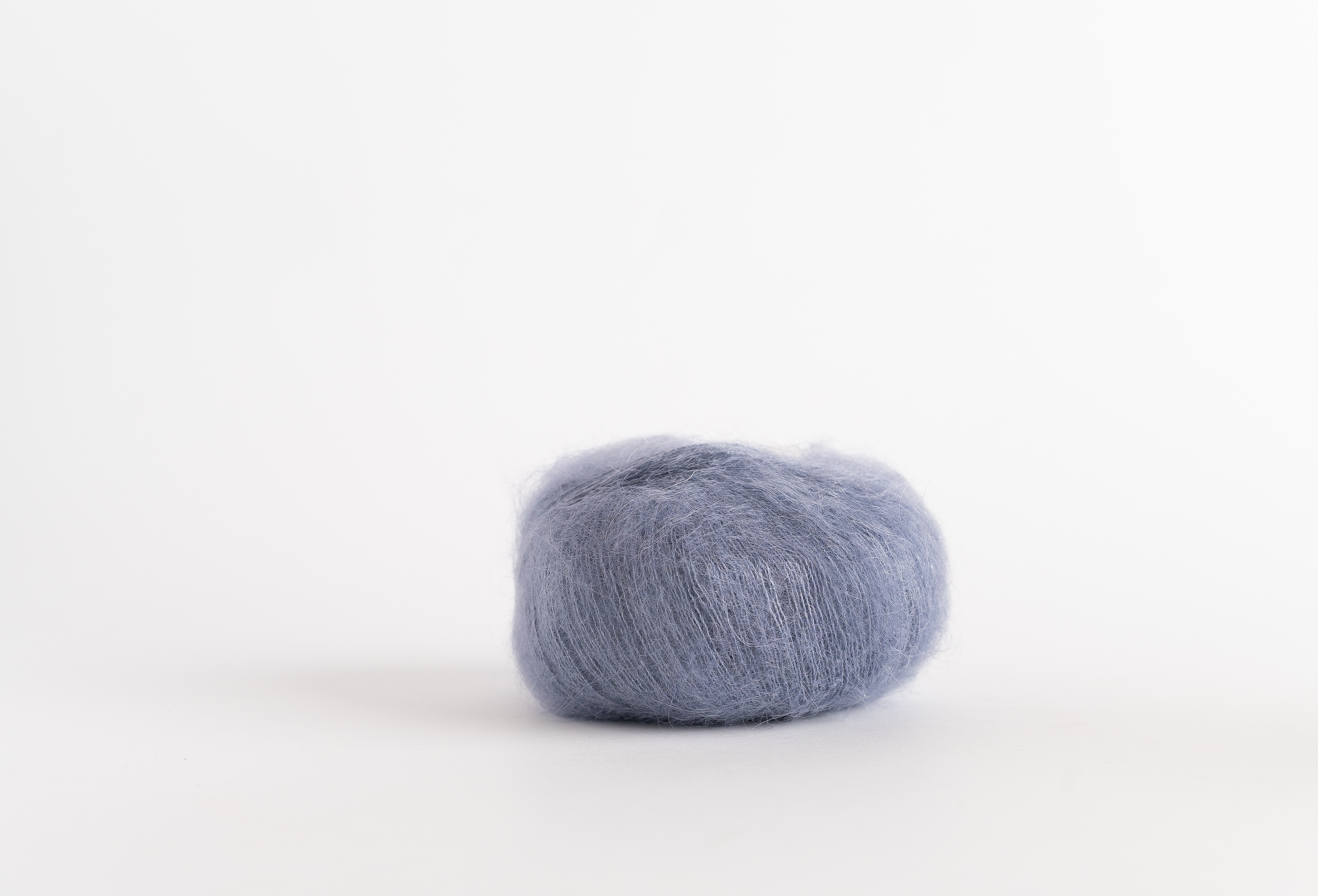 Super Kid mohair and silk (smoke blue 041)