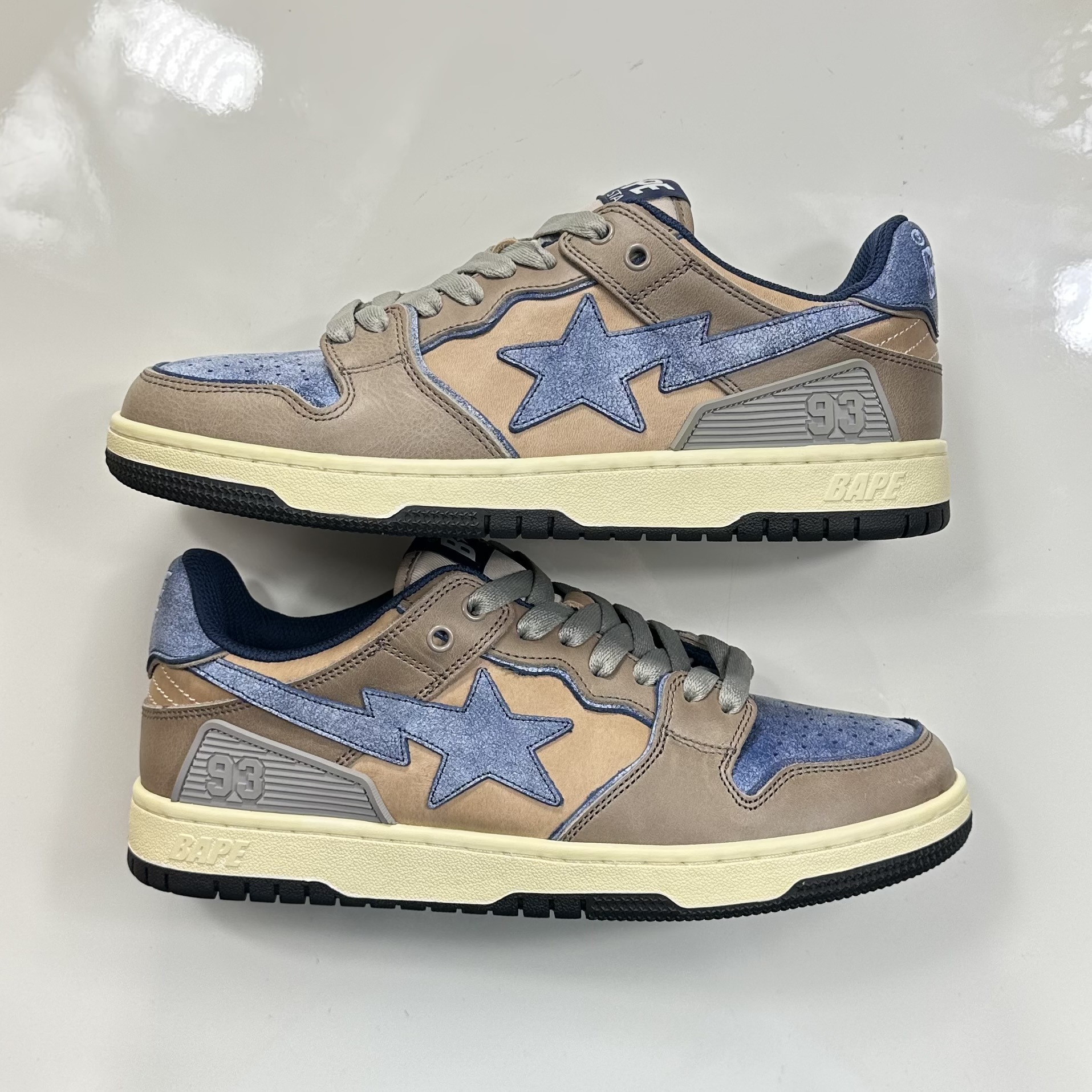 (41) A Bathing Ape Bape SK8STA Vintage Beige Indigo 2022