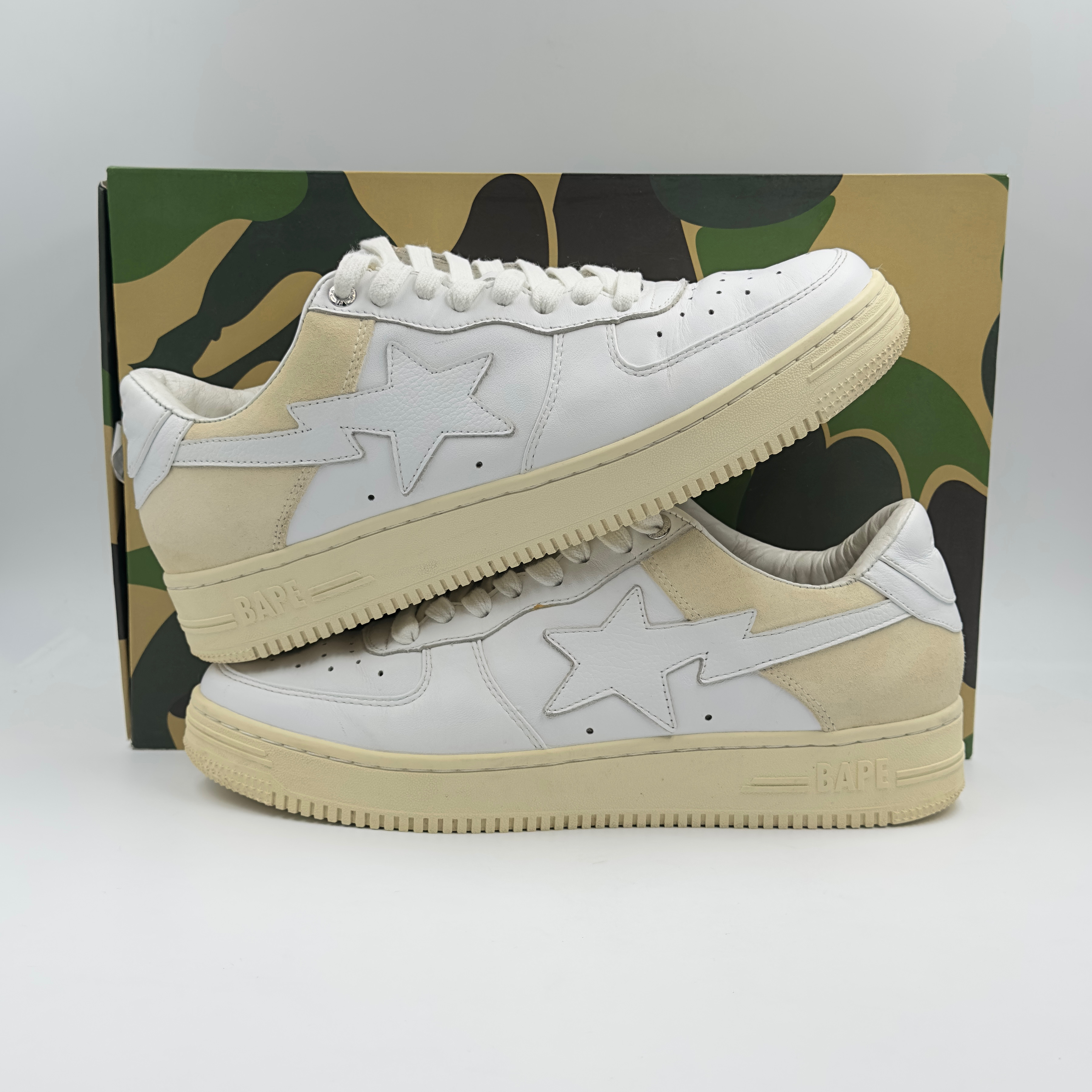 (44) A Bathing Ape Bapesta Suede Heel White 2021