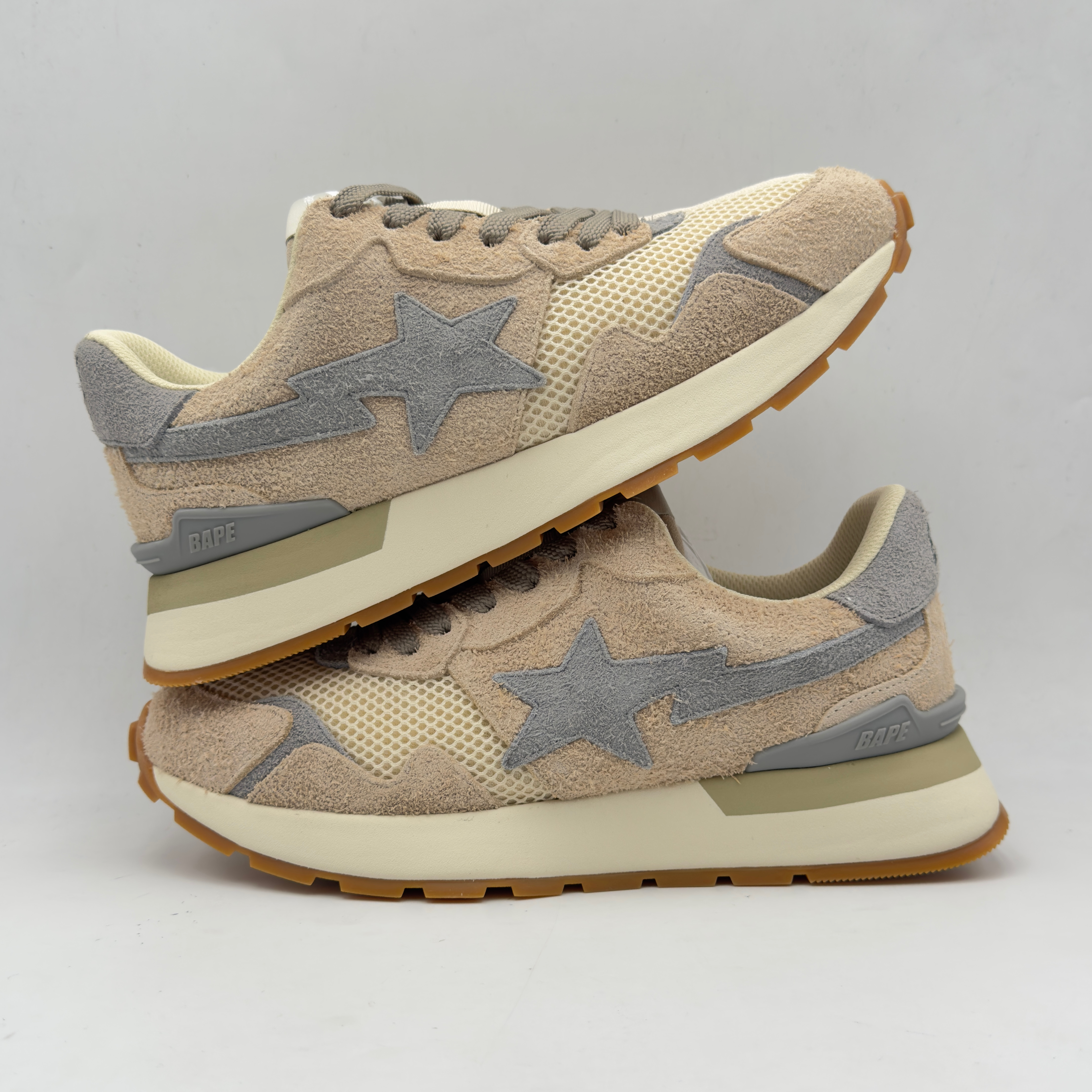 (41/42,5) A Bathing Ape Roadsta Express Highsnobiety Daily Essentials 2023