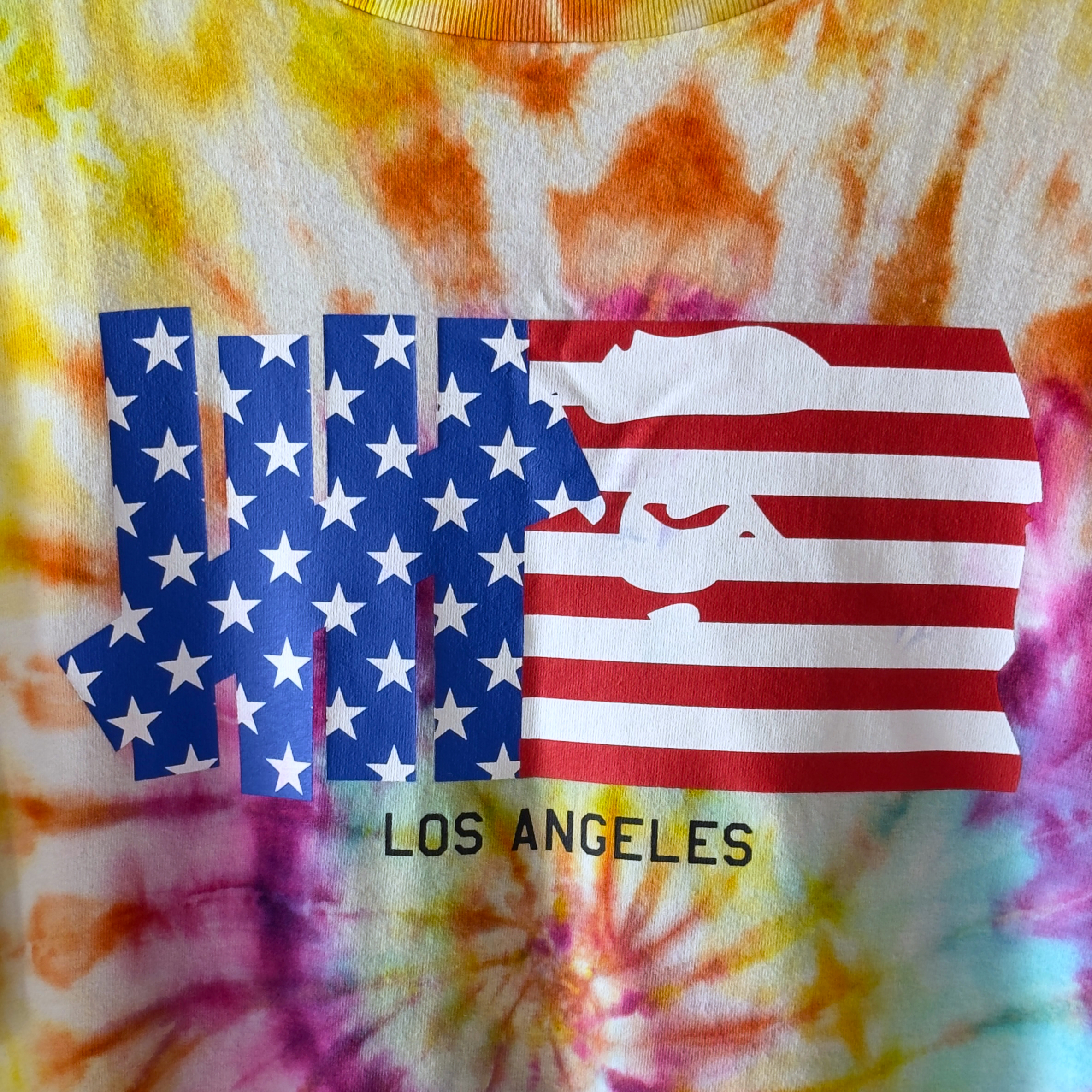 (XL) Bape x Undefeated Mr Cartoon Flag Tie Dye Tee 2015