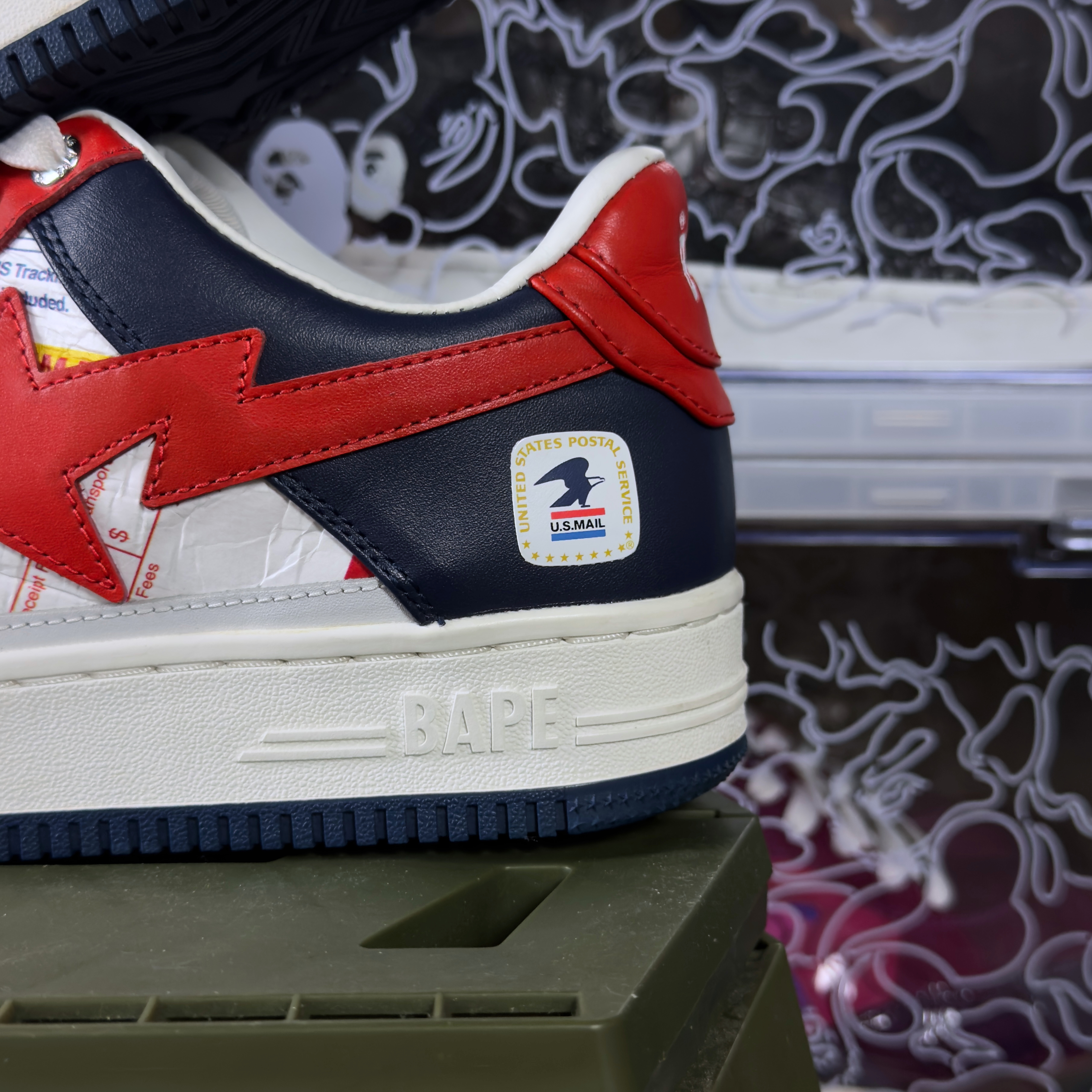 (42) A Bathing Ape Bapesta USPS 2022