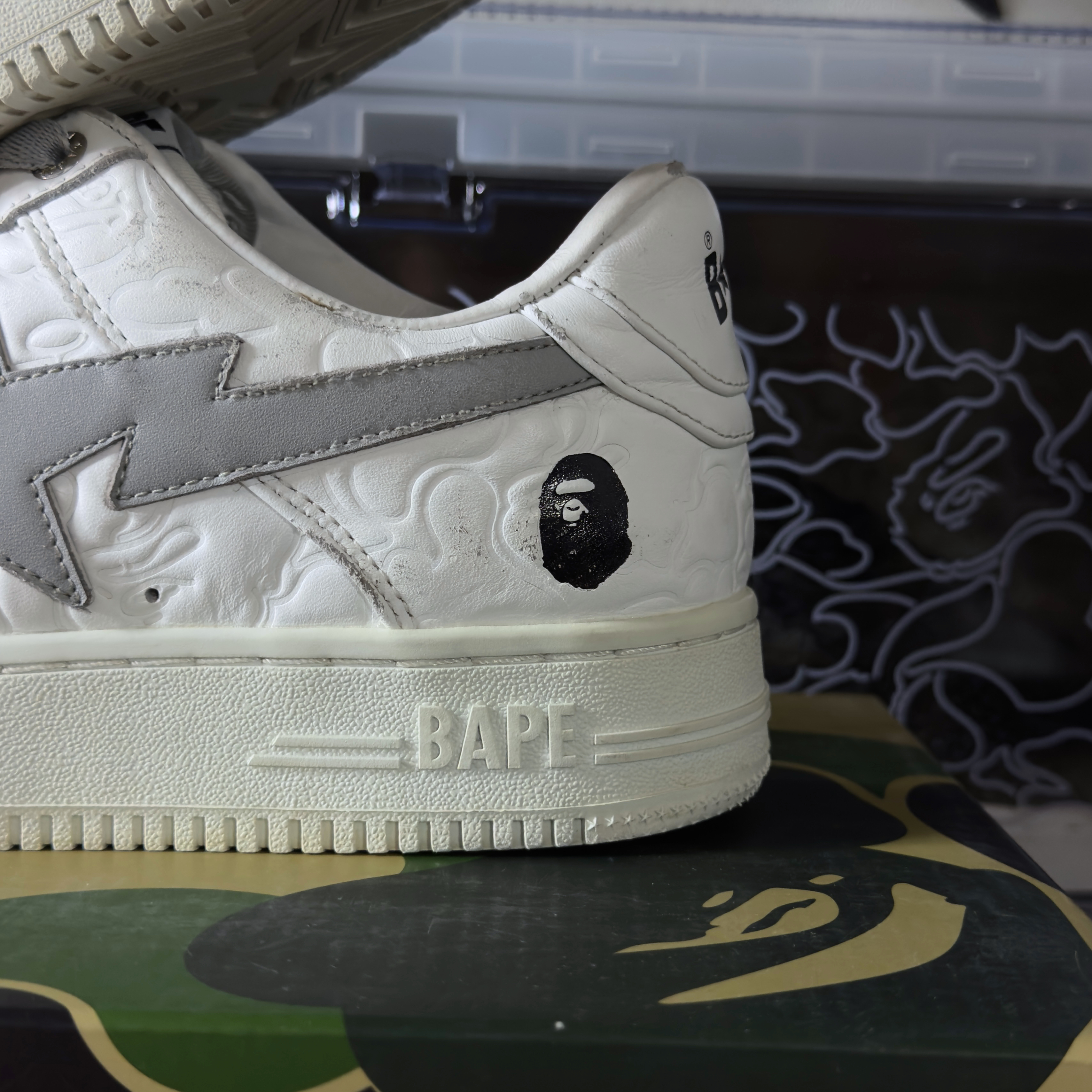 (42) A Bathing Ape Bapesta #3 Line Camo White 2023