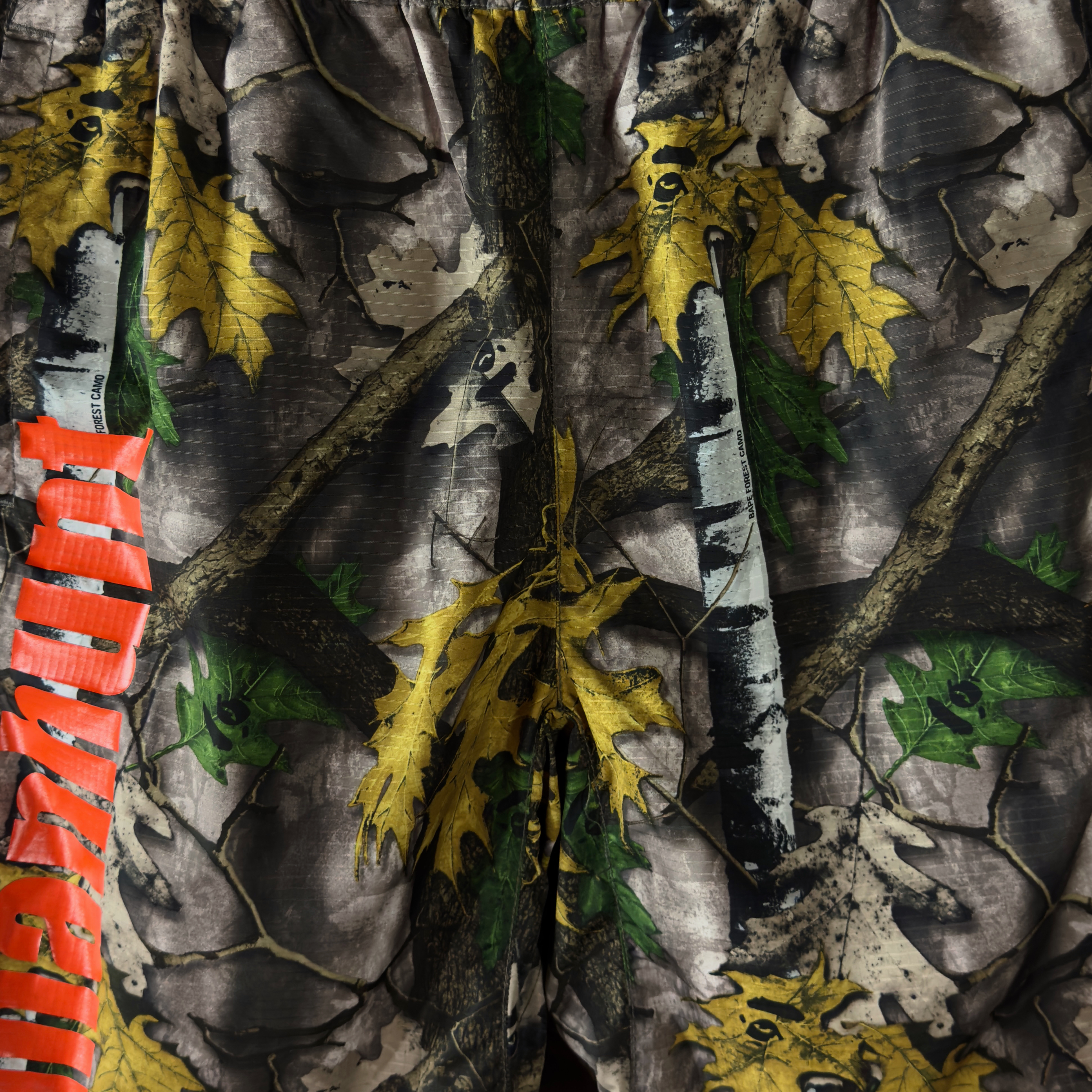 (S) Bape Forest Camo Track Shorts Beige 2019