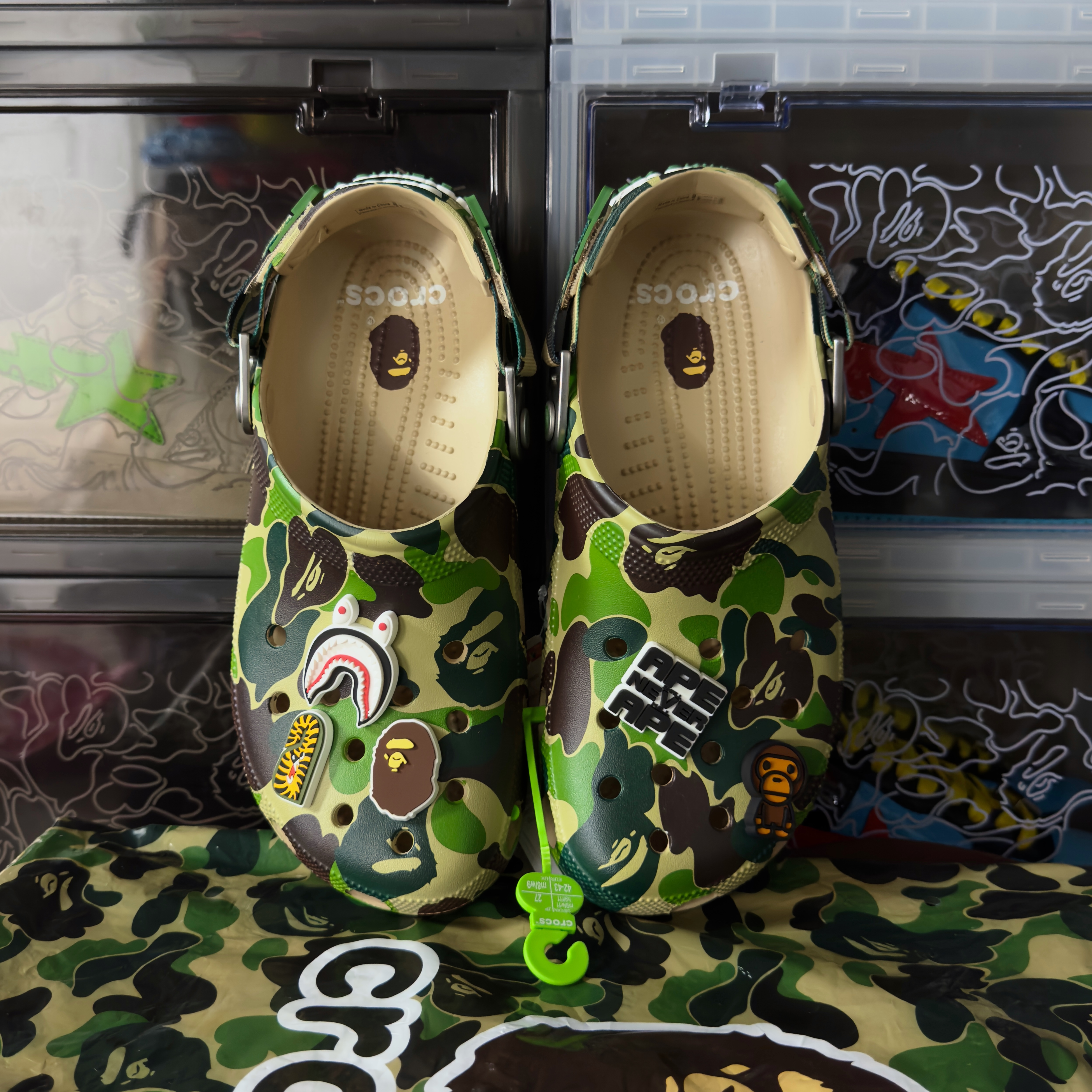 (42/43) Crocs x A Bathing Ape ABC Camo Green 2025