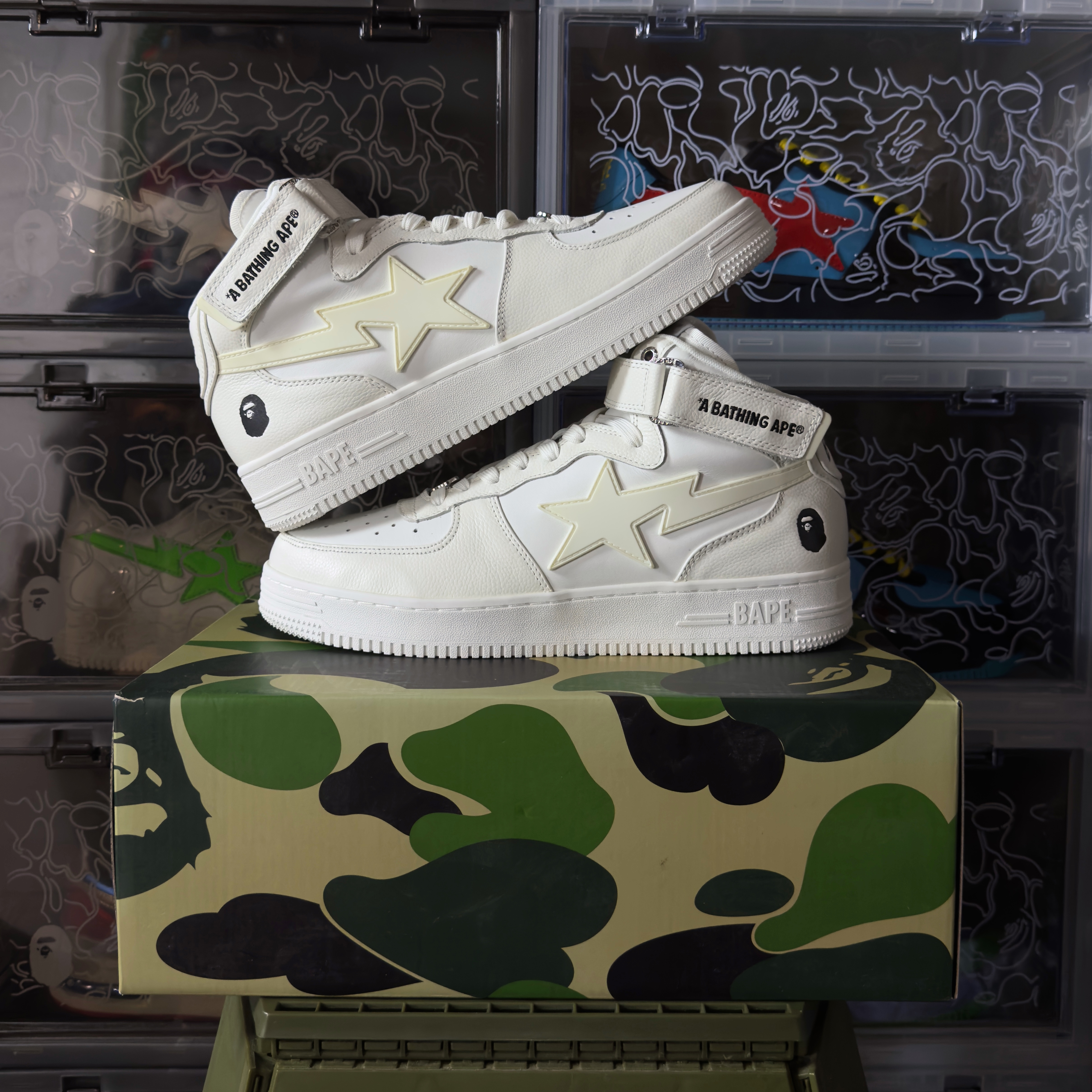 (45) A Bathing Ape Bapesta Mid White 2021