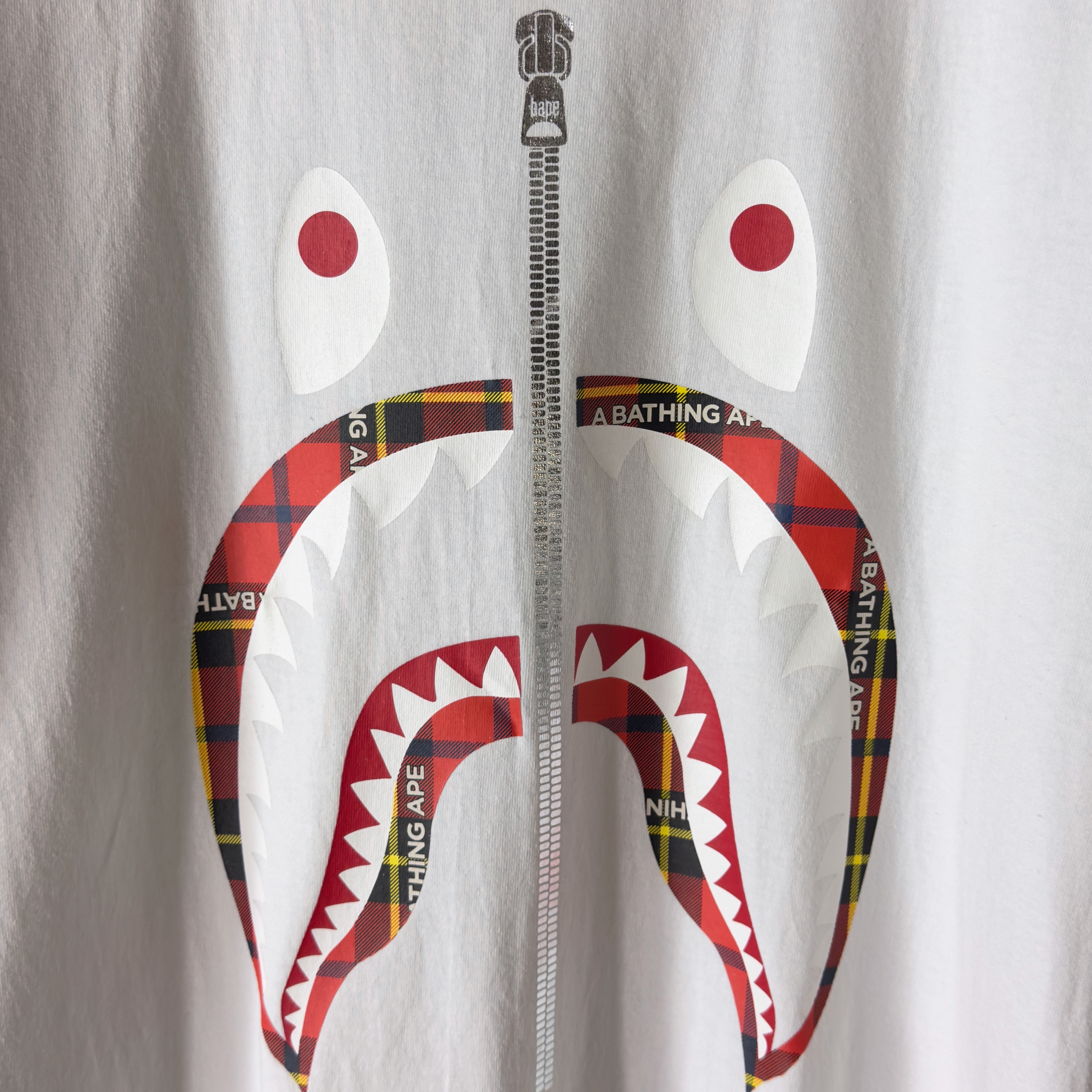 (L)  Bape Logo Check Shark Tee White/Red 2022