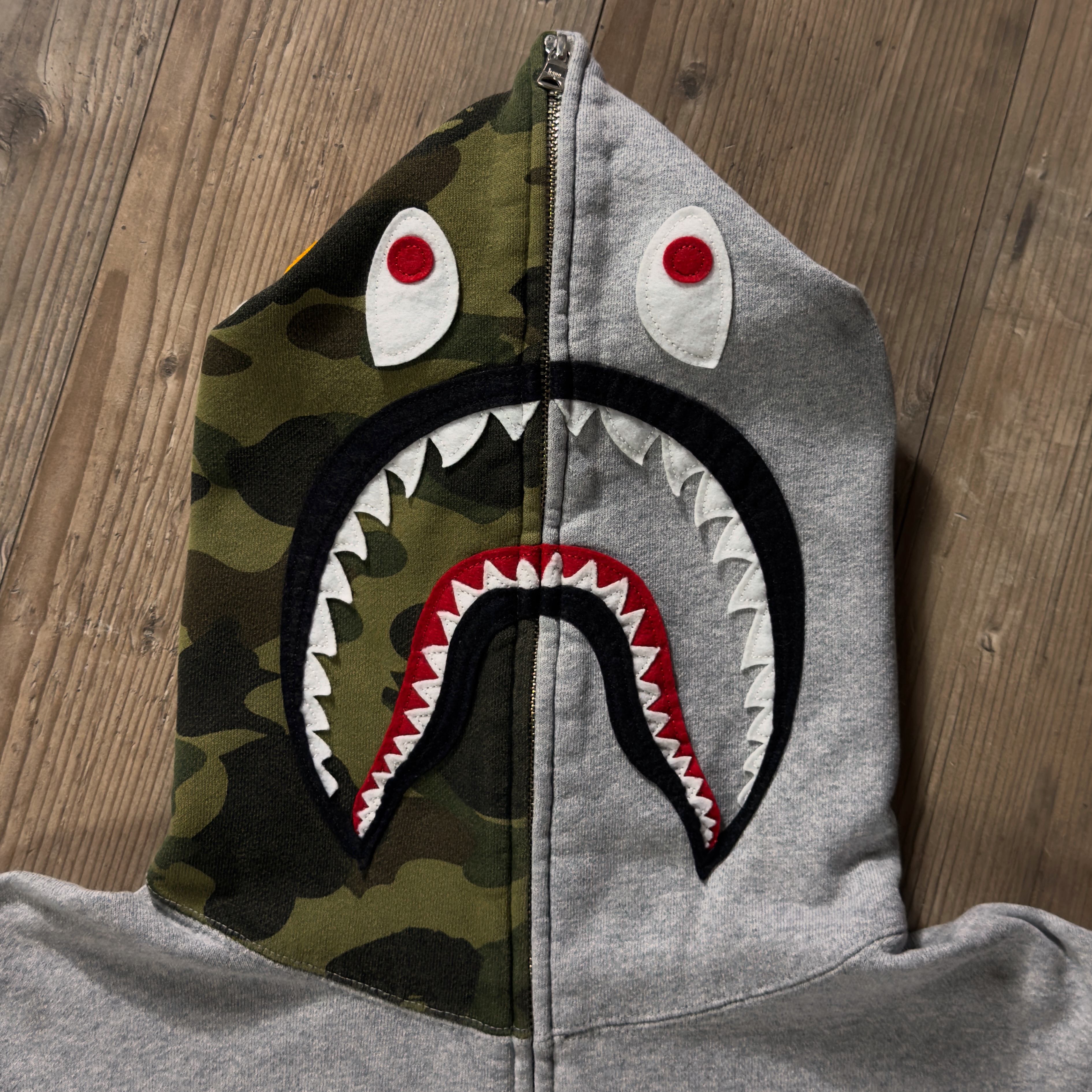 (L) Bape 1st Camo Shark Full Zip Hoodie Gray/Green