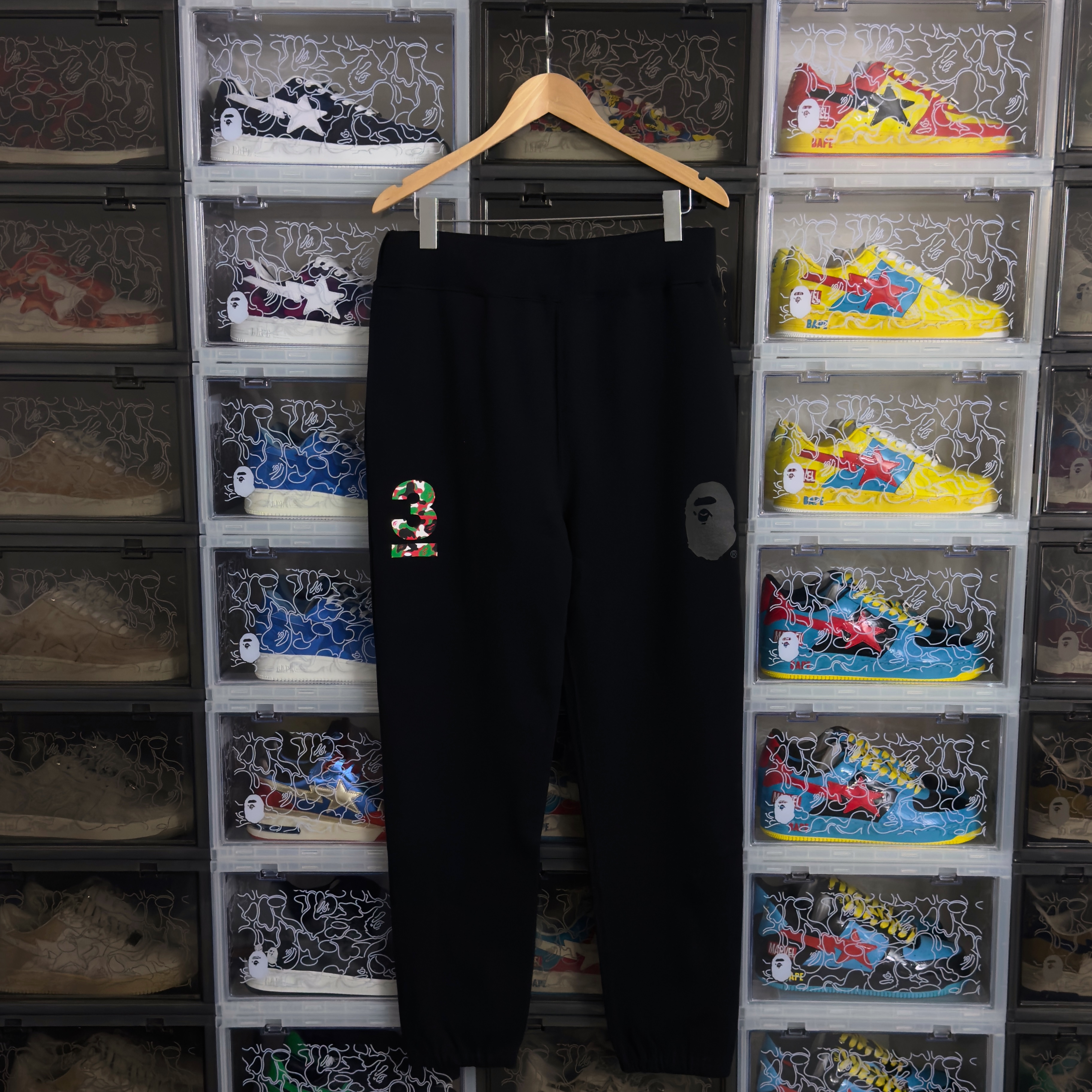 (L/XL) Bape Store Dubai 3rd Anniversary Sweat Pants 2022