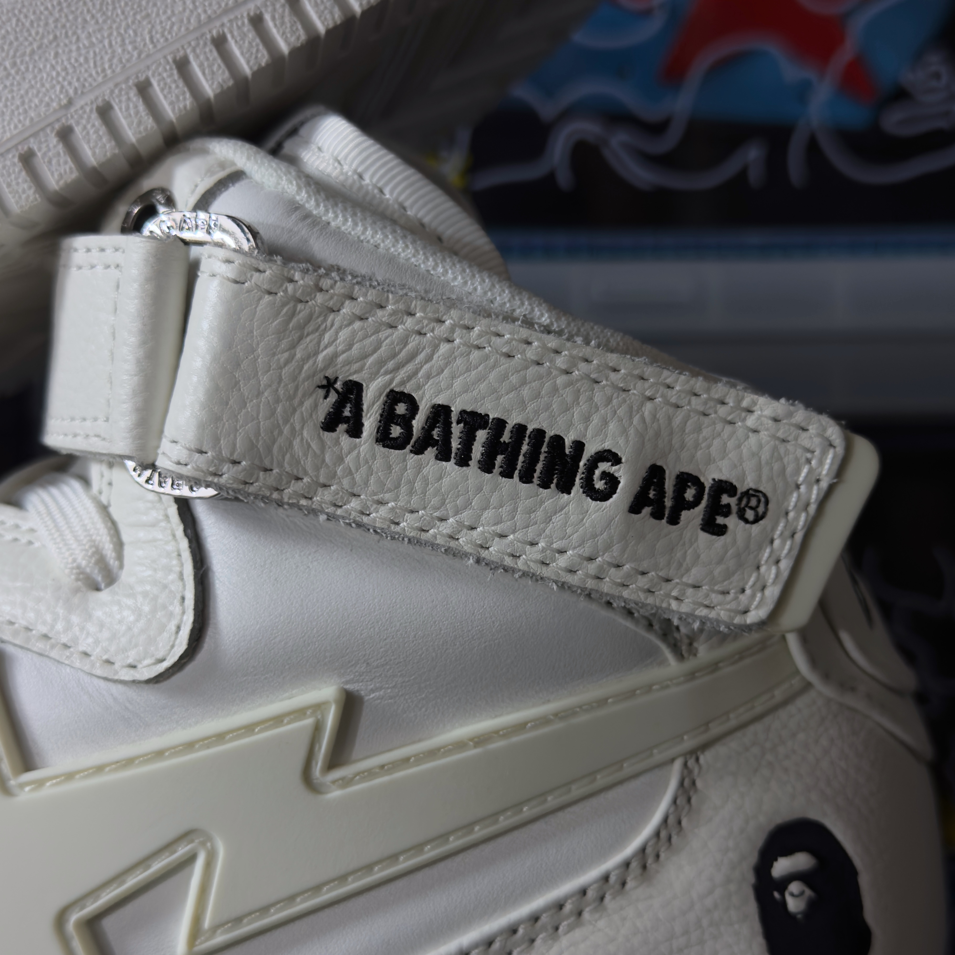 (45) A Bathing Ape Bapesta Mid White 2021