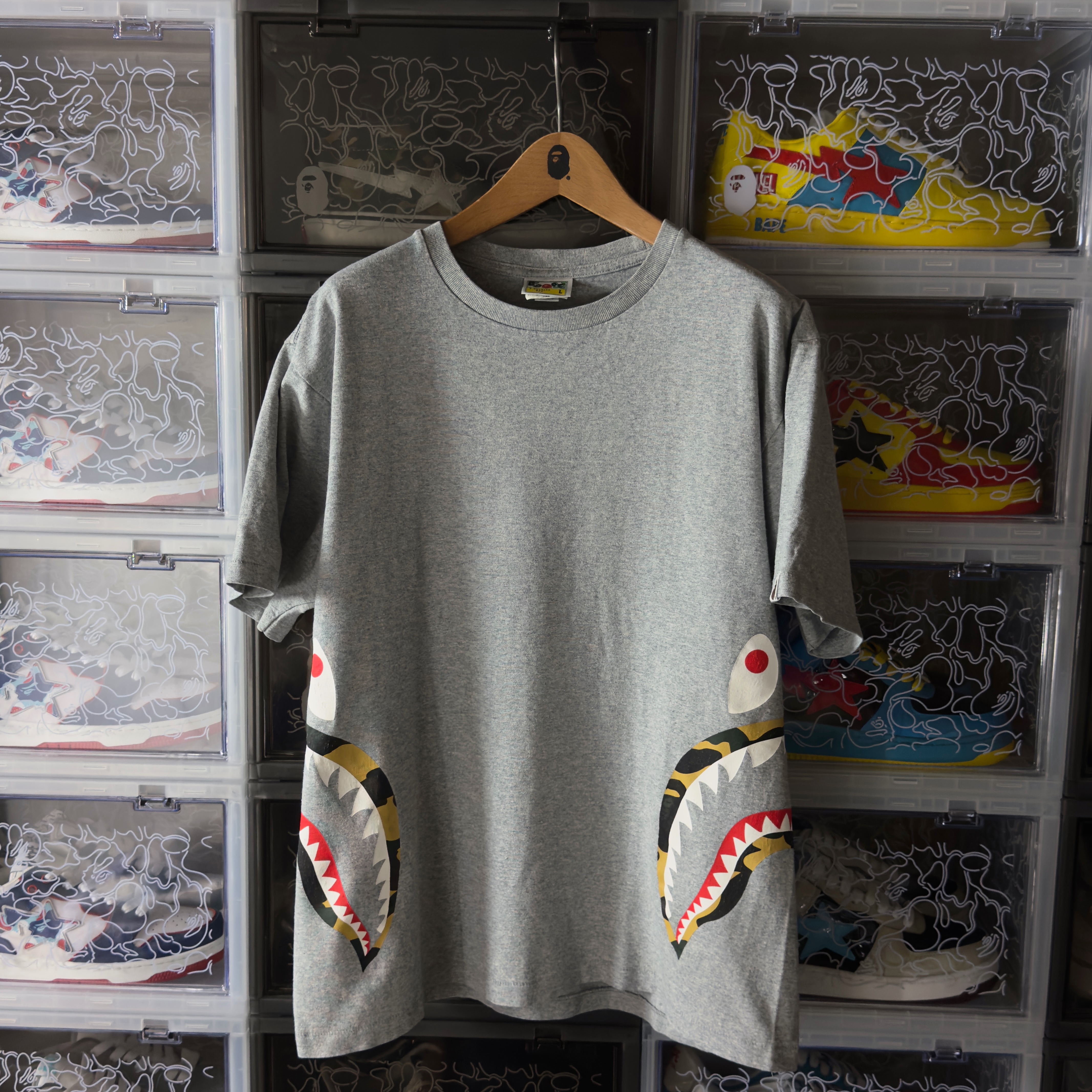 (L) Bape 1st Camo Side Shark Tee Grey/Yellow