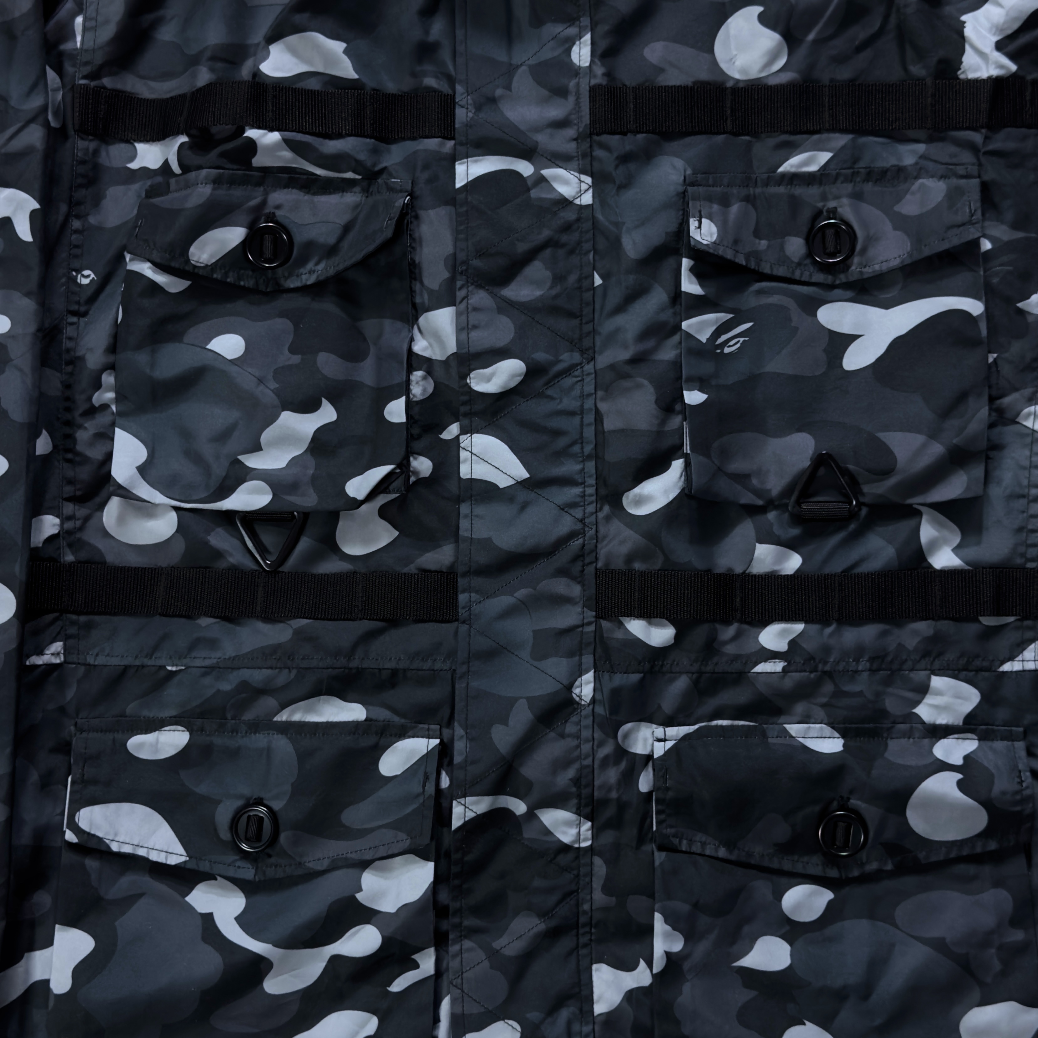(XL) Bape Gradation Camo Shark Mask Jacket Black 2019