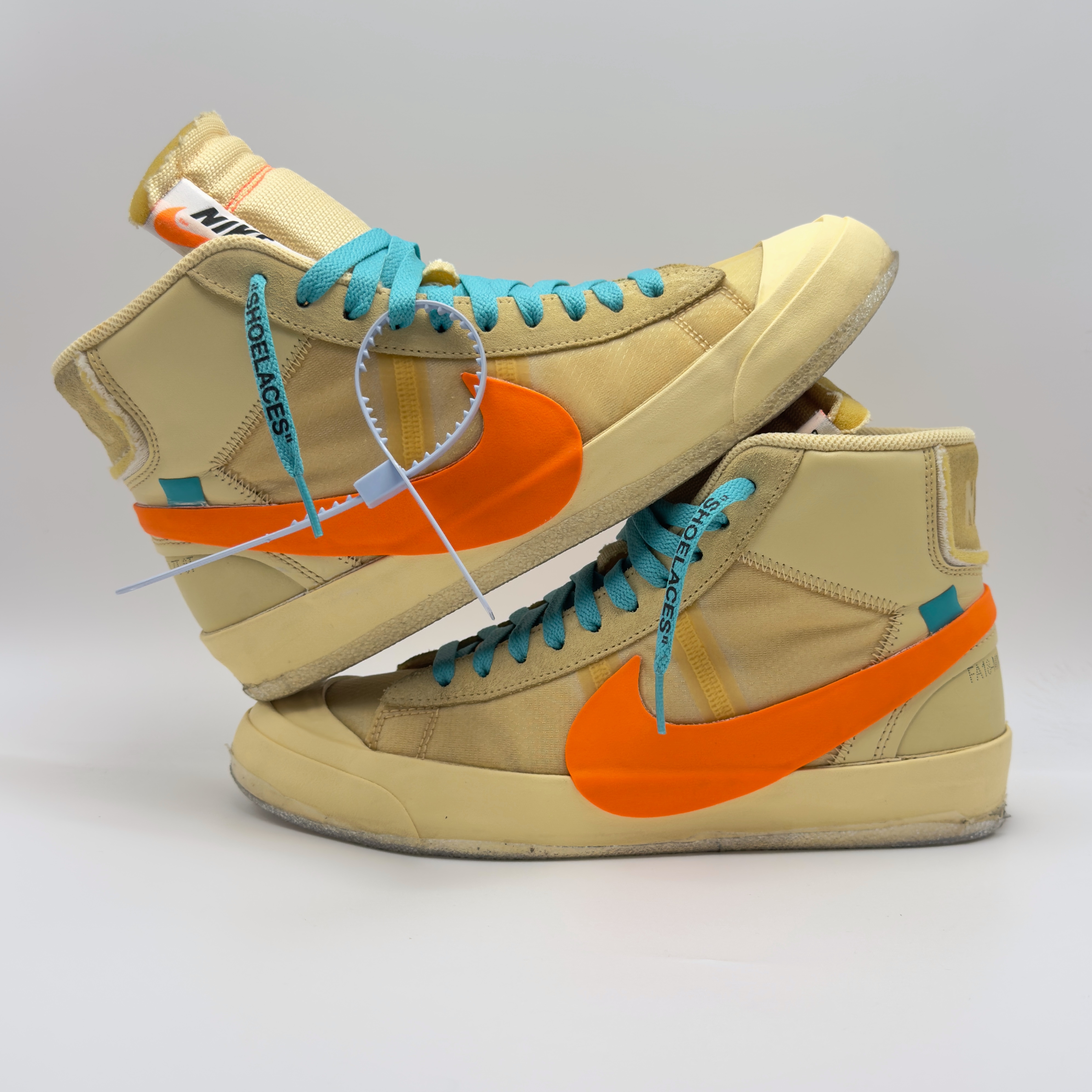 (41) Nike x Off White Blazer Mid All Hallow’s Eve 2018