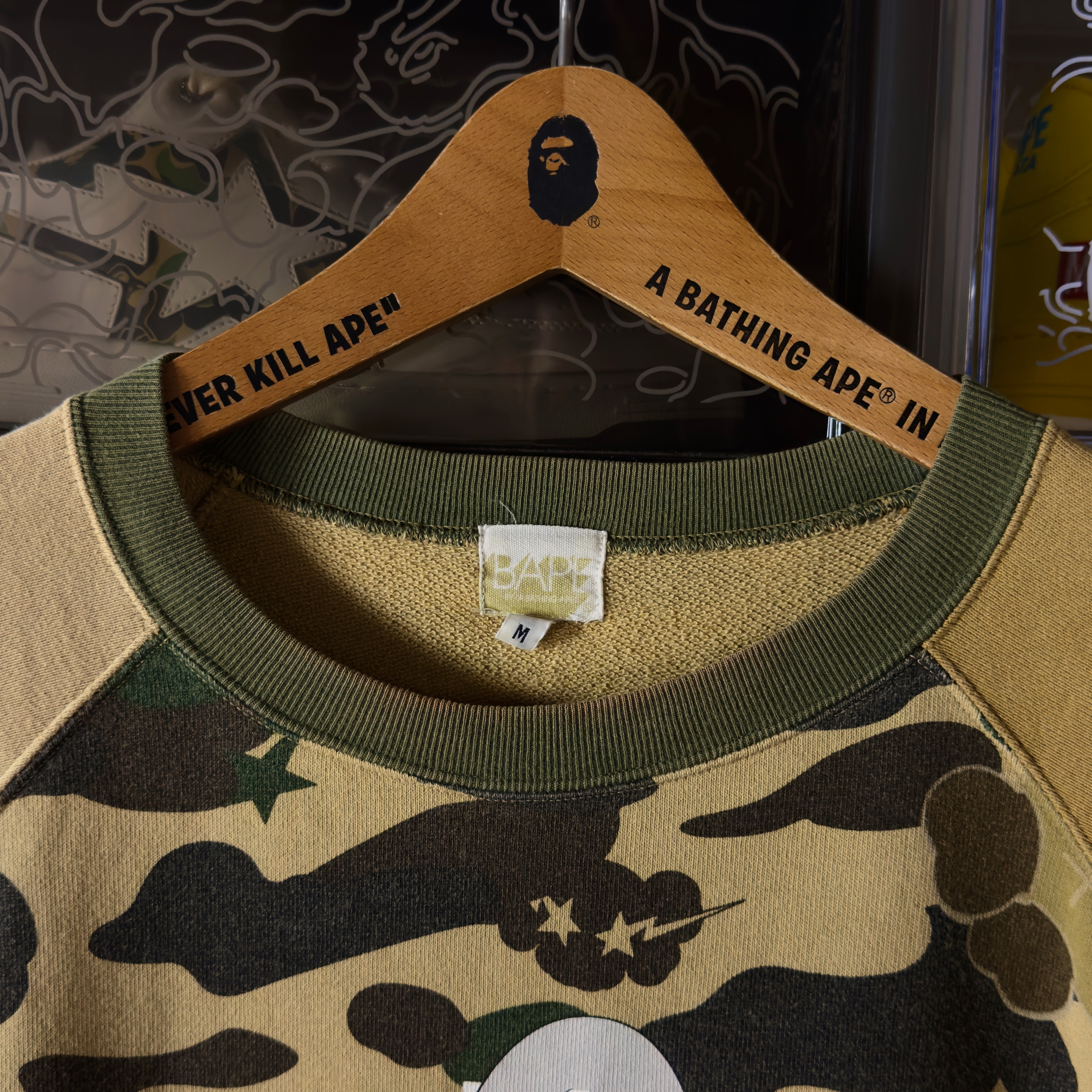 (M) Bape x Kaws Bendy 1st Camo S/S Crewneck 2005