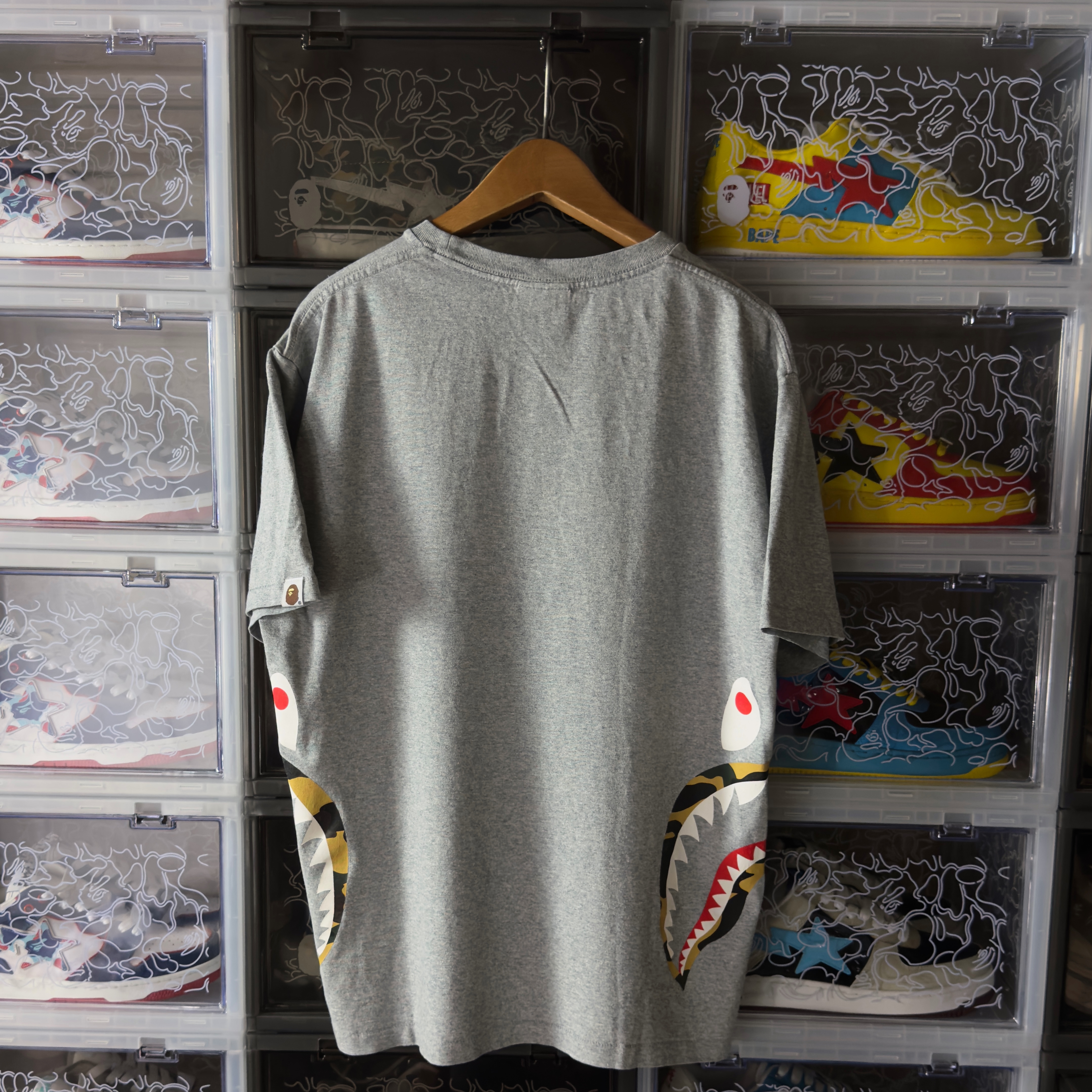 (L) Bape 1st Camo Side Shark Tee Grey/Yellow