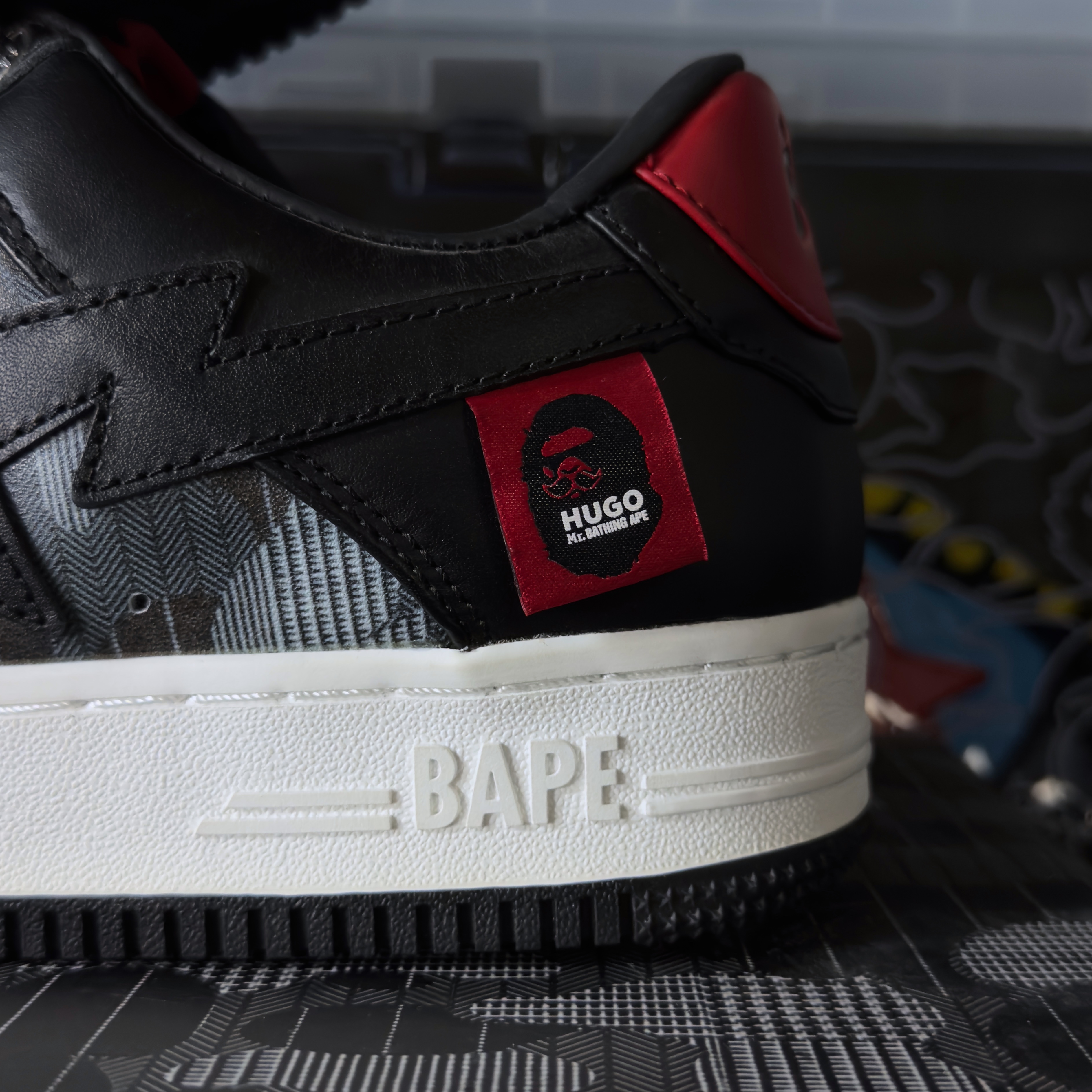 (41) A Bathing Ape Bapesta HUGO 2022