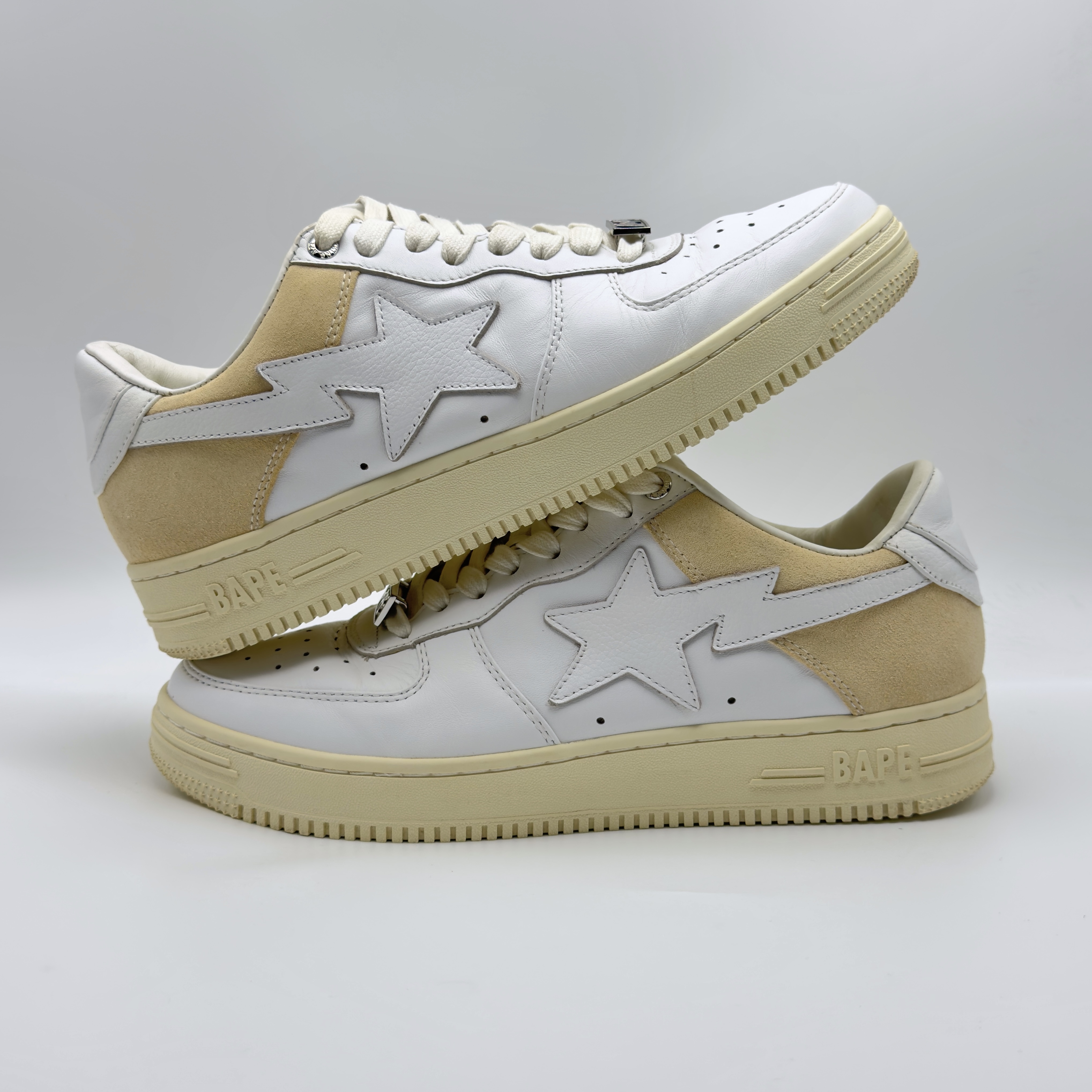 (43) A Bathing Ape Bapesta Suede Heel White 2021